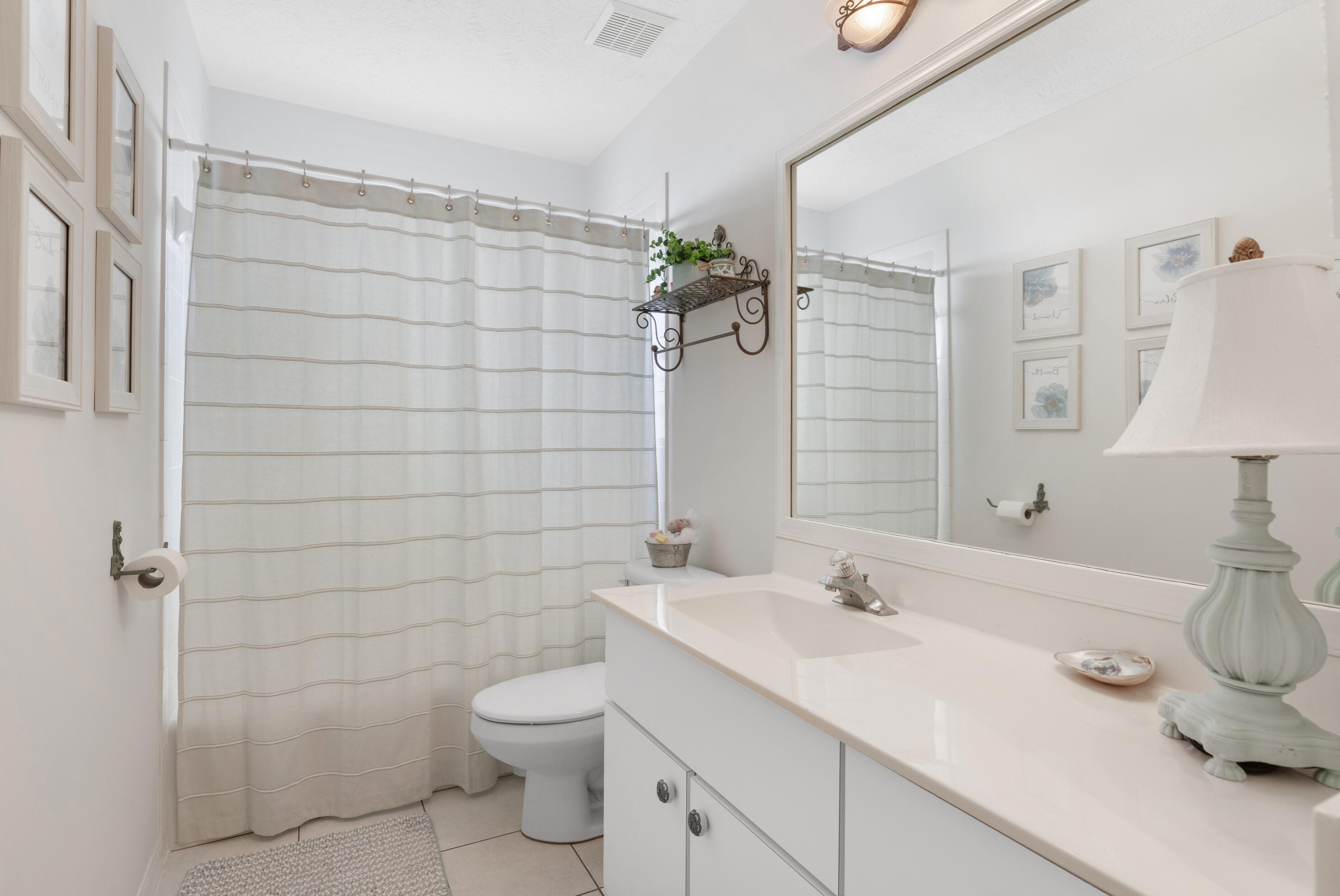 8805 Coquina Ave, Fort Pierce FL 34951-1088 exterior