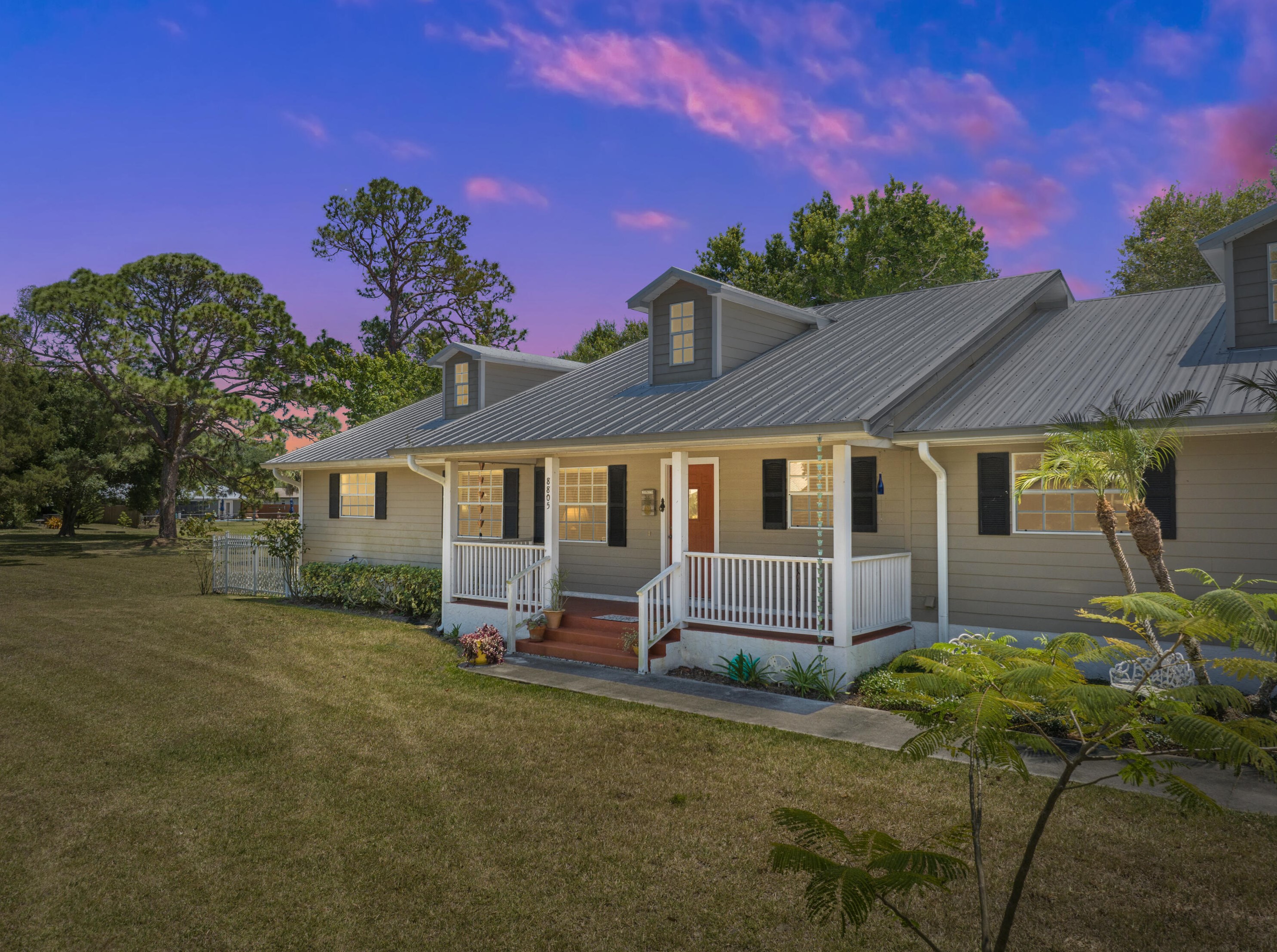 8805 Coquina Ave, Fort Pierce FL 34951-1088 exterior