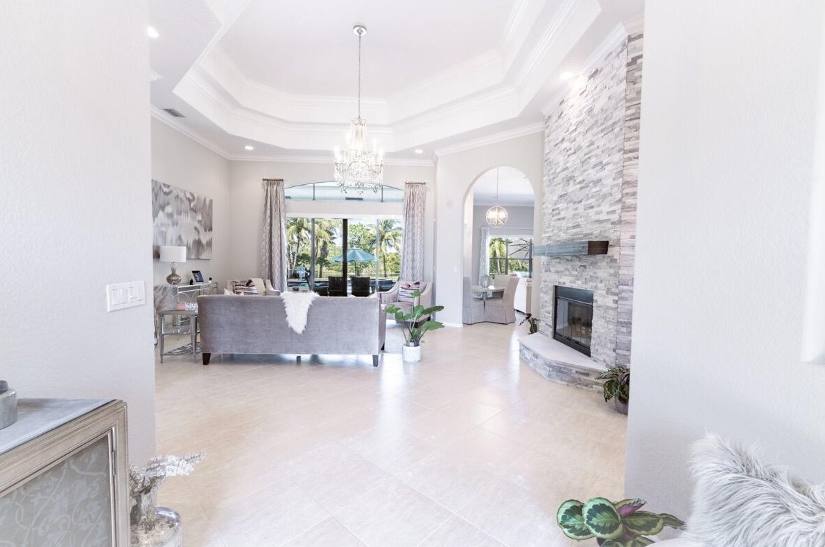 6795 Calumet Cir, Lake Worth FL 33467-7001 exterior