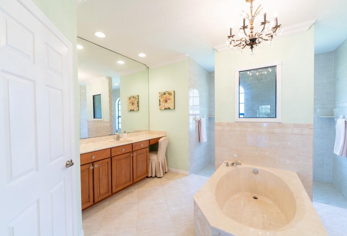 6795 Calumet Cir, Lake Worth FL 33467-7001 exterior