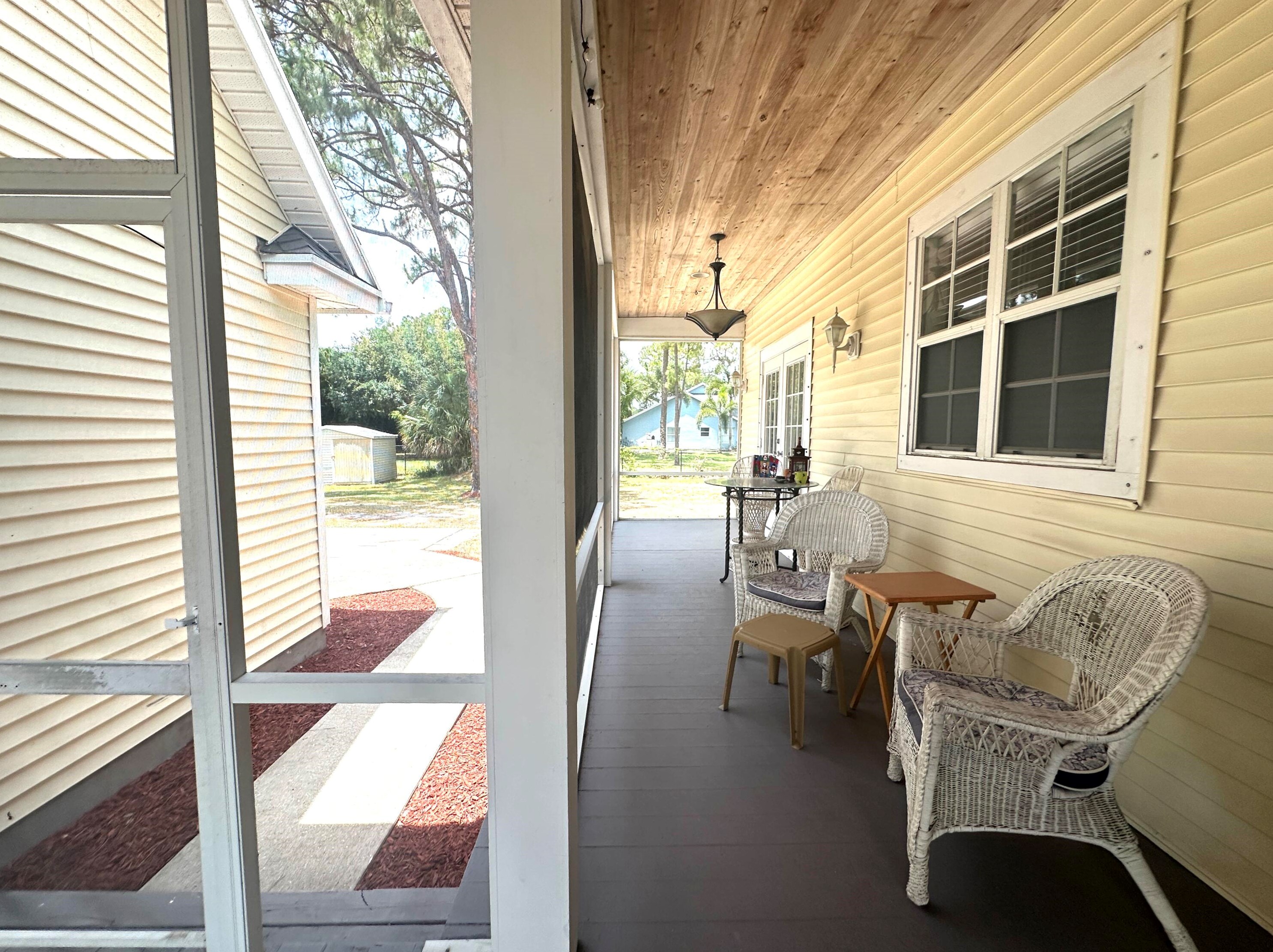 18558 91st Pl, Town Of Loxahatchee Groves FL  33470-5119 exterior