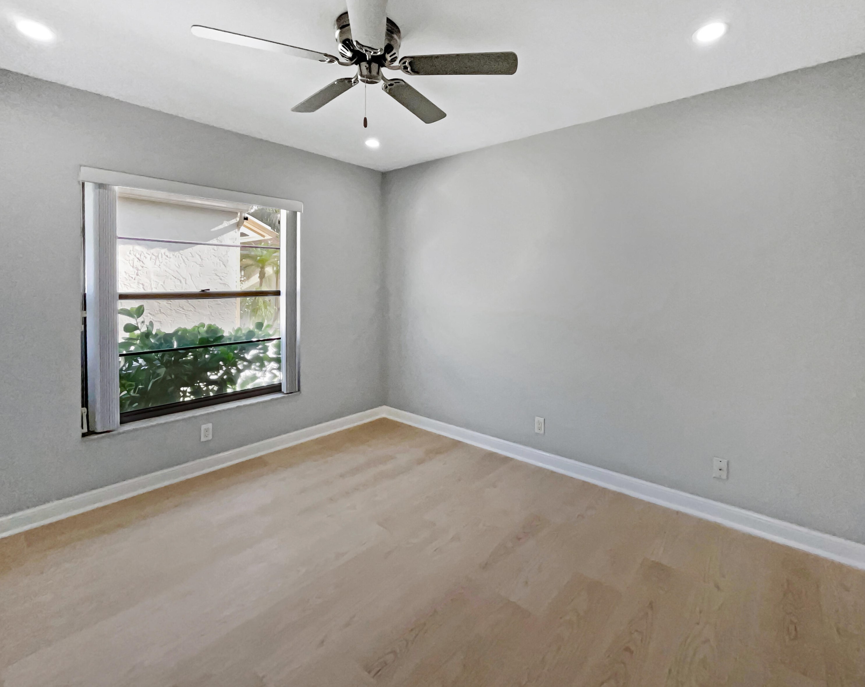 21054 Country Crk Dr, Boca Raton FL 33428-1147 exterior