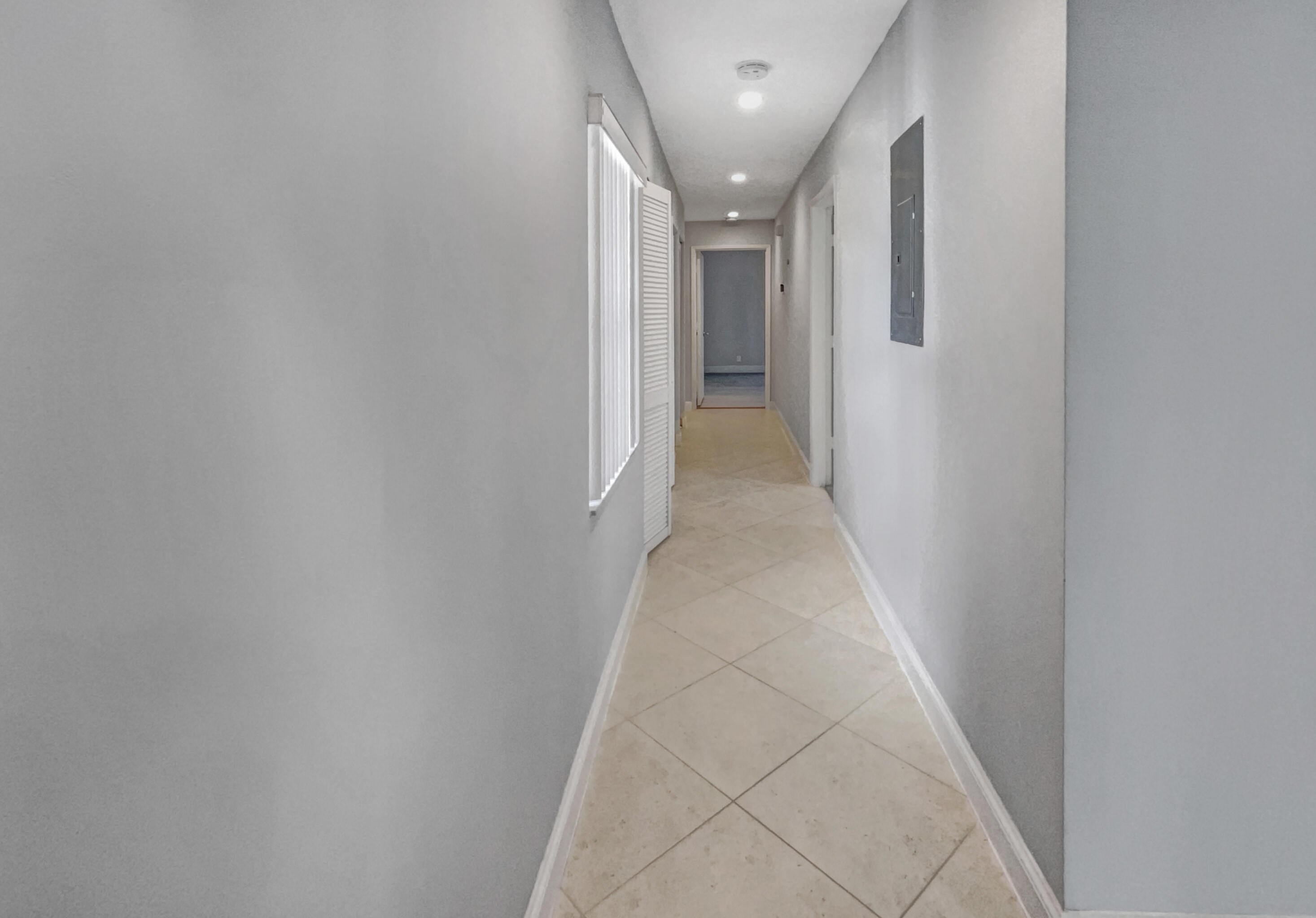 21054 Country Crk Dr, Boca Raton FL 33428-1147 exterior