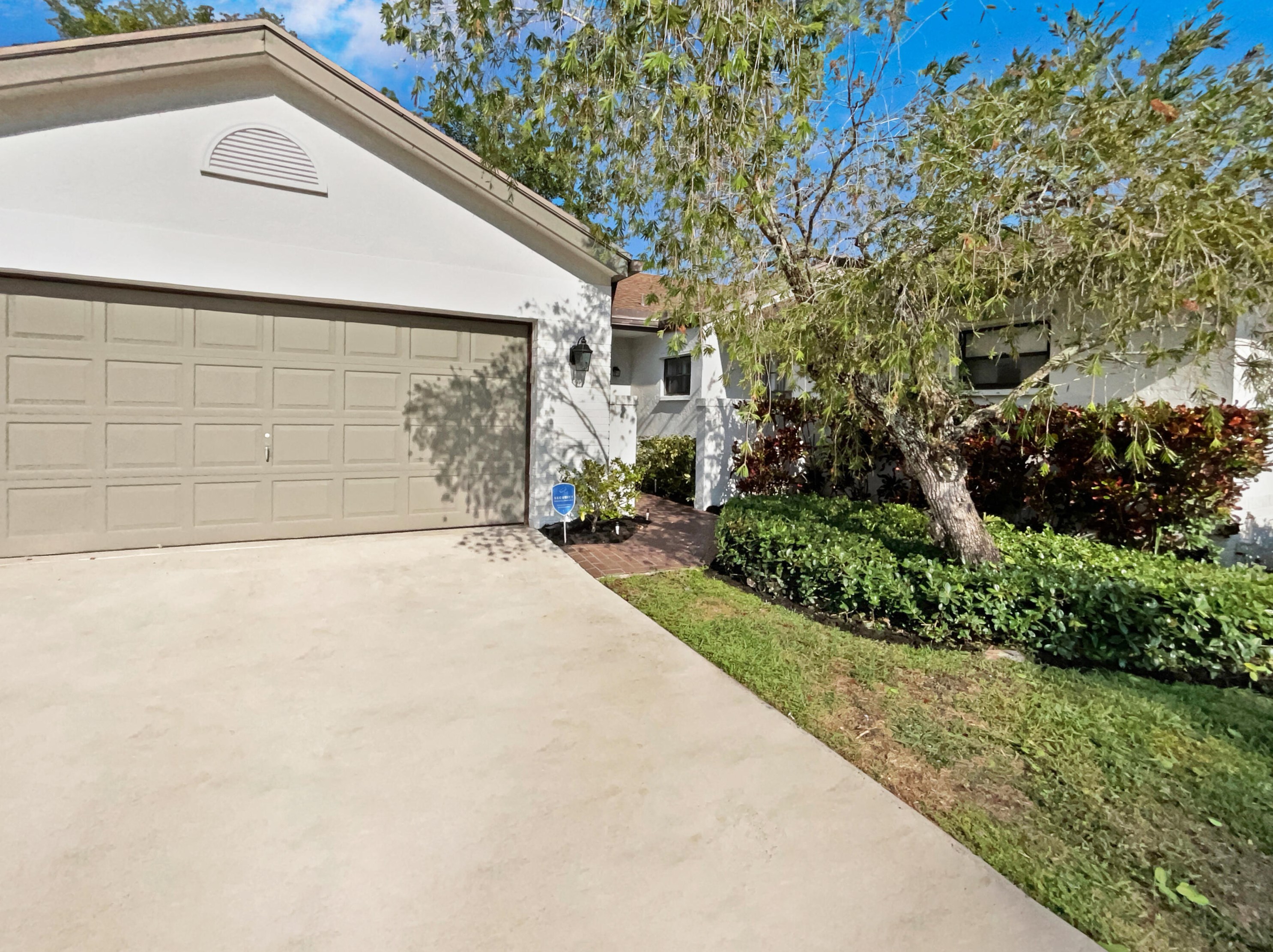 21054 Country Crk Dr, Boca Raton FL 33428-1147 exterior