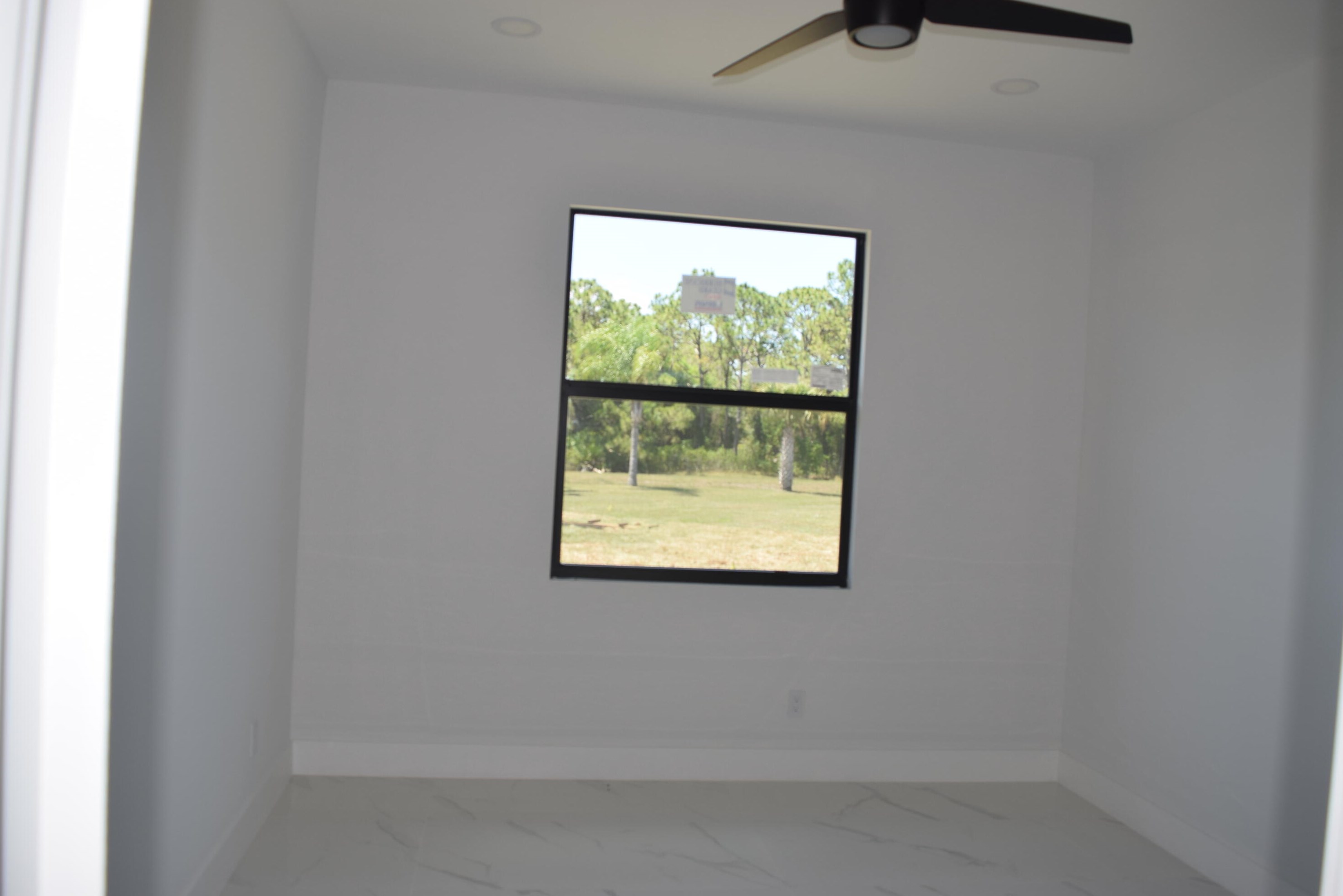 5381 Dell Ct, Fort Pierce FL 34986-2746 exterior