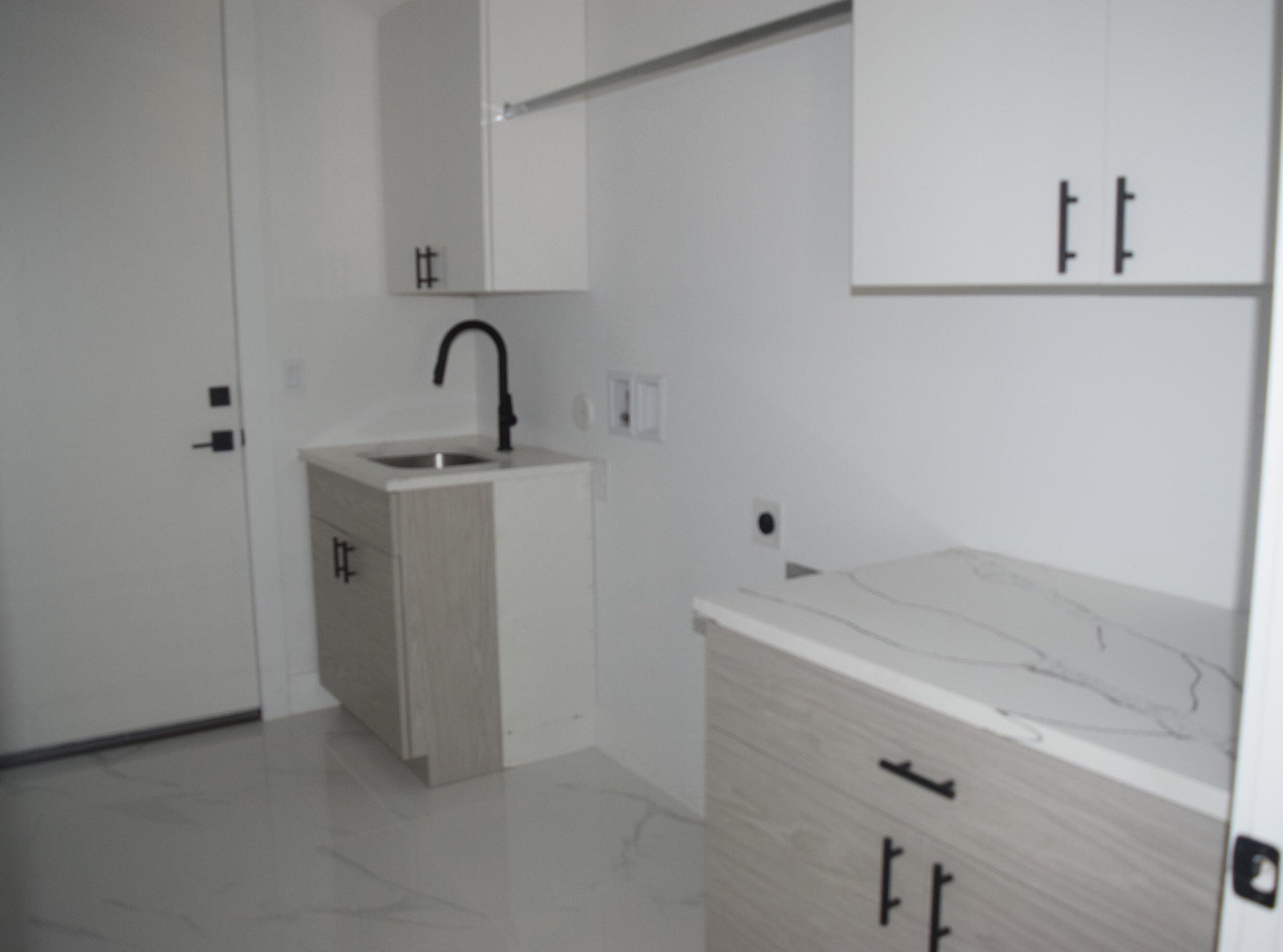 5381 Dell Ct, Fort Pierce FL 34986-2746 exterior