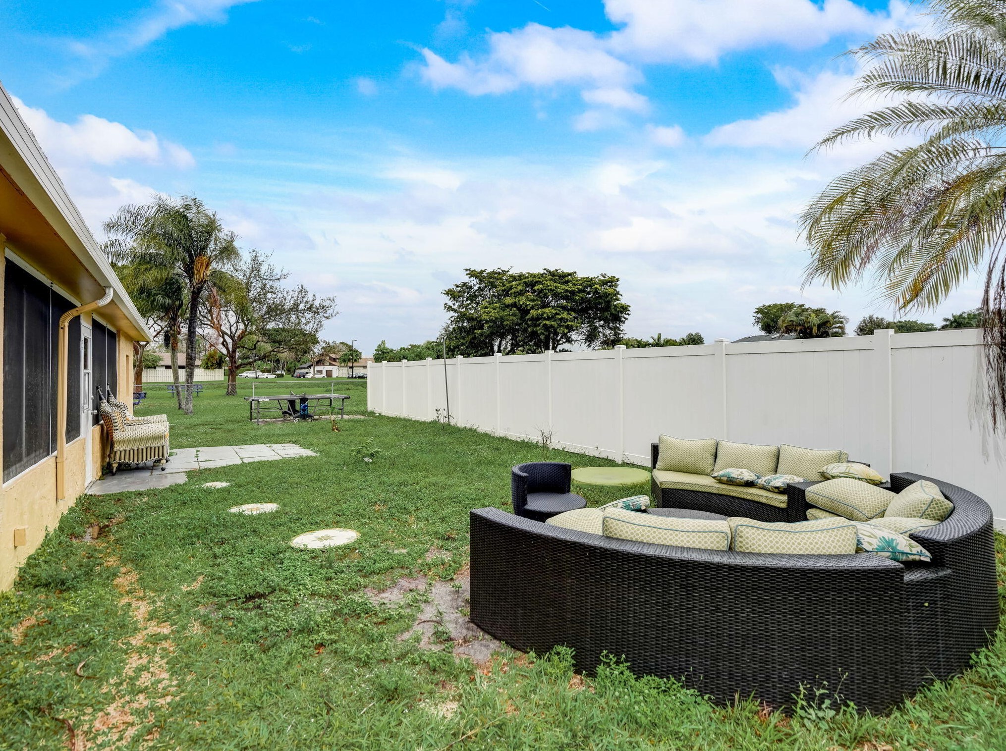 9841 Spanish Is Dr, Boca Raton FL  33496-1827 exterior