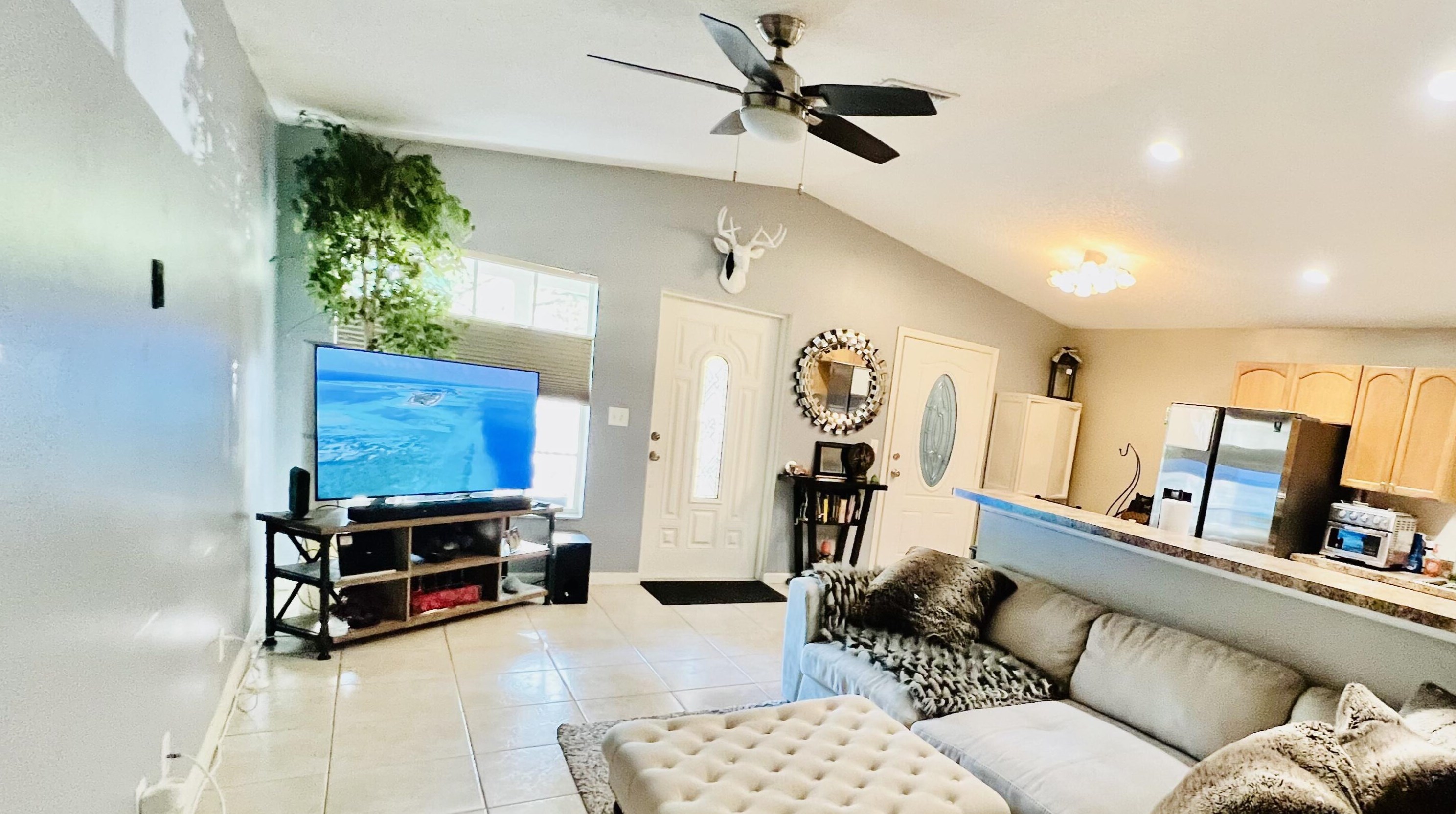 622 D St, Lake Worth FL  33460-2835 exterior