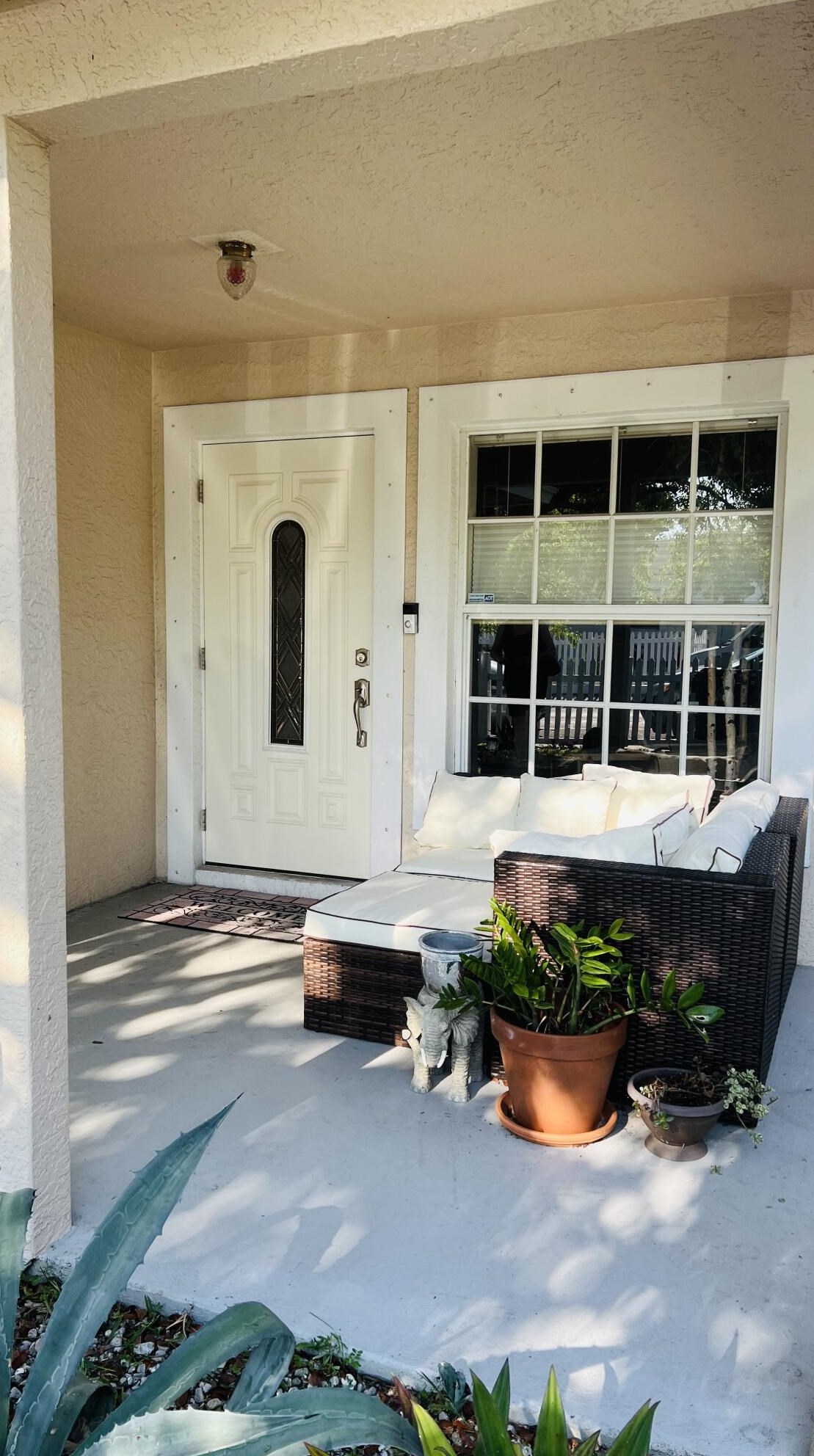 622 D St, Lake Worth FL  33460-2835 exterior