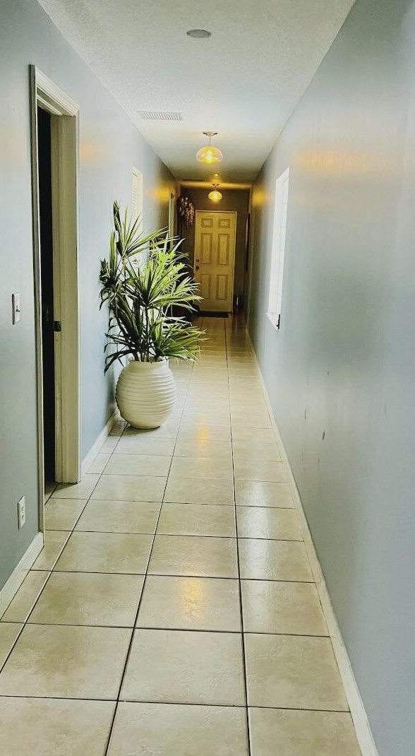 622 D St, Lake Worth FL  33460-2835 exterior