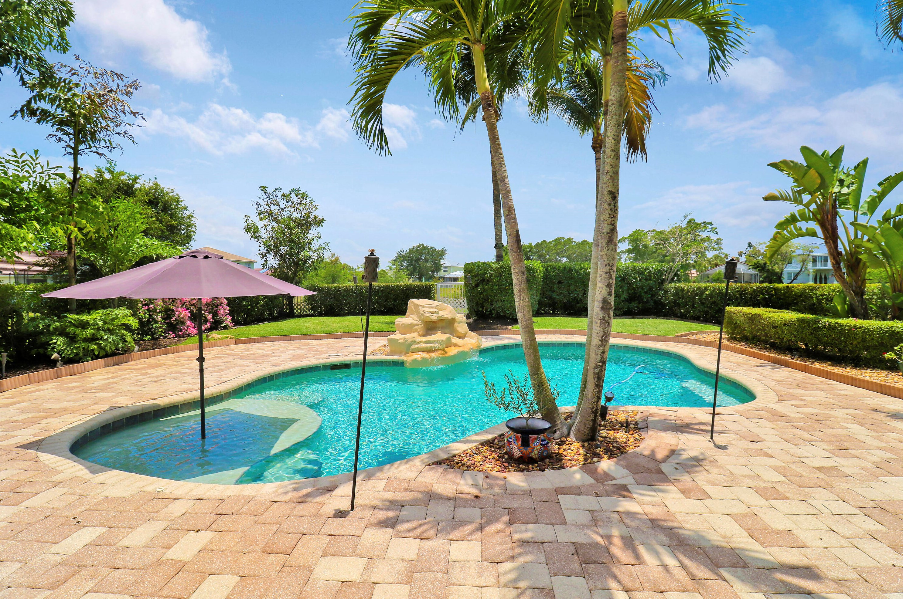 15138 Newquay Ct, West Palm Beach FL  33414-8371 exterior