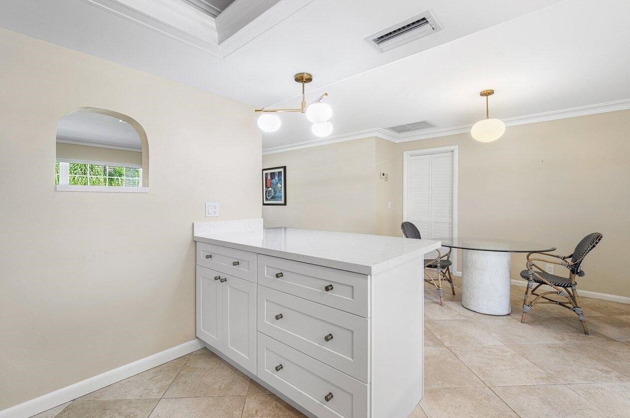 1302 7 Ct, Boynton Beach FL 33426-2928 exterior