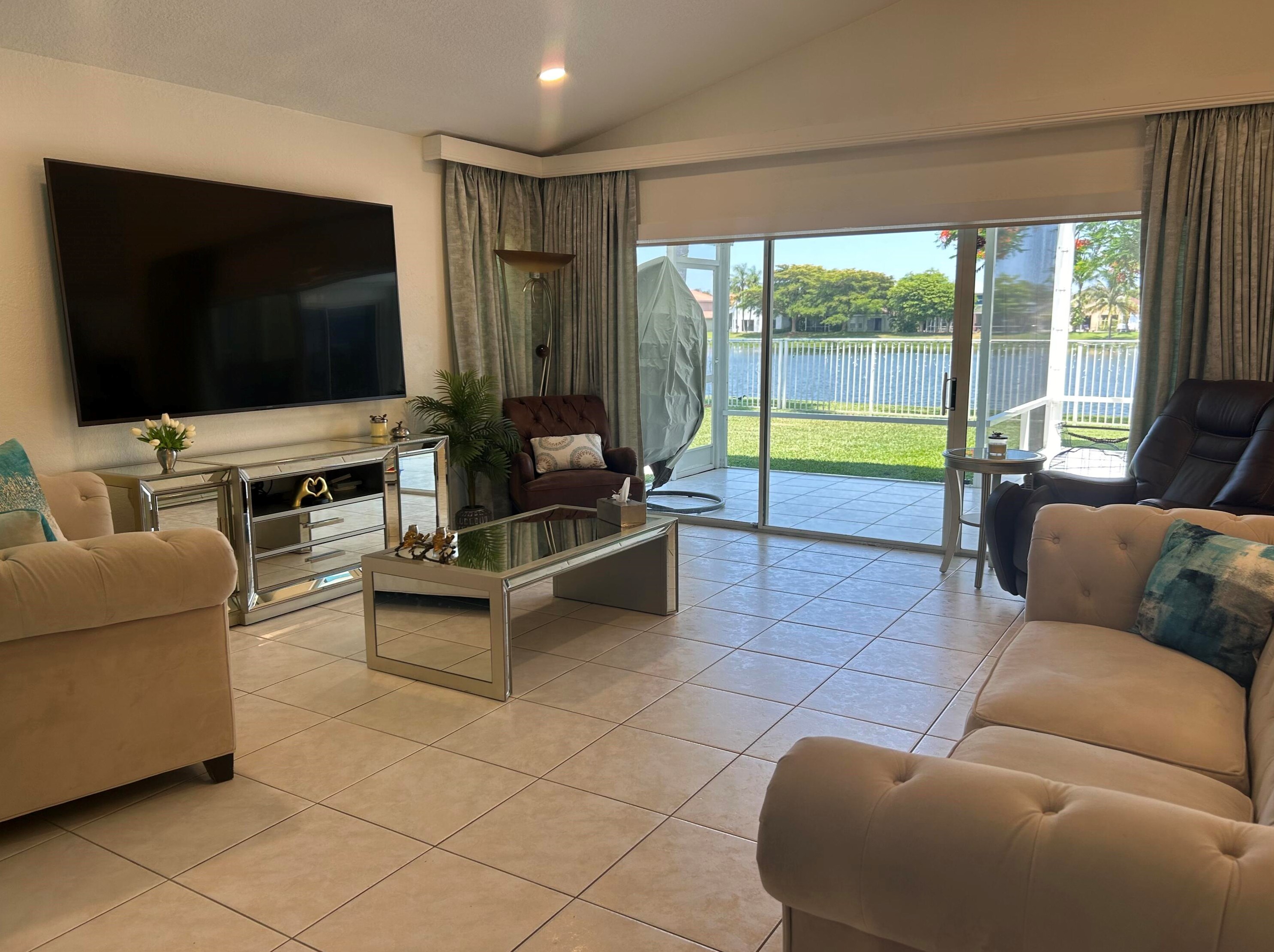 9525 Aegean Dr, Boca Raton FL  33496-2111 exterior