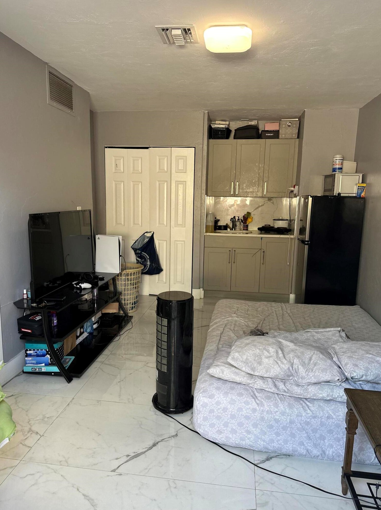 5823 Churchill Cir, West Palm Beach FL  33405-3444 exterior