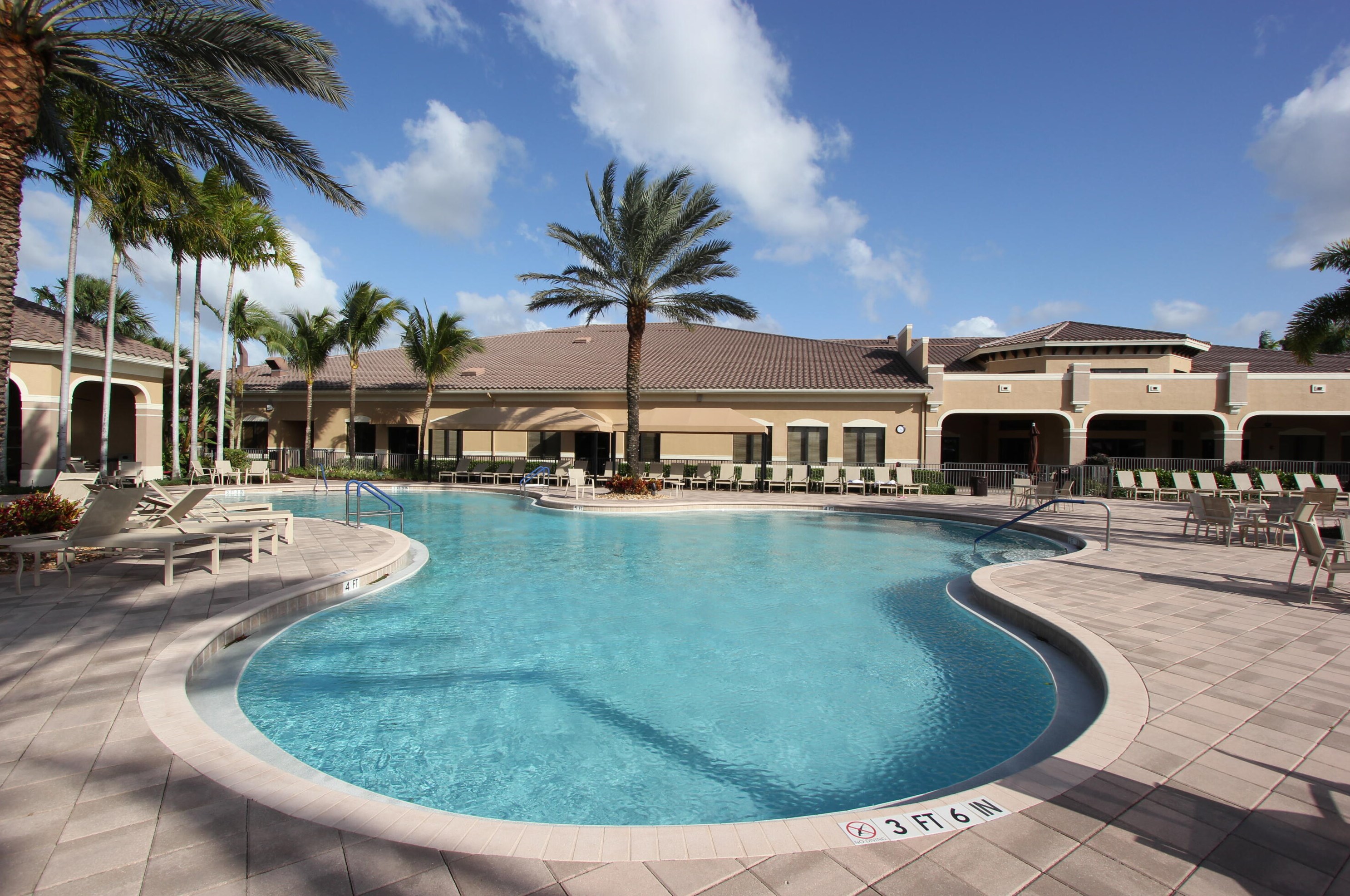 9809 Halston Mnr, Boynton Beach FL  33473-4977 exterior