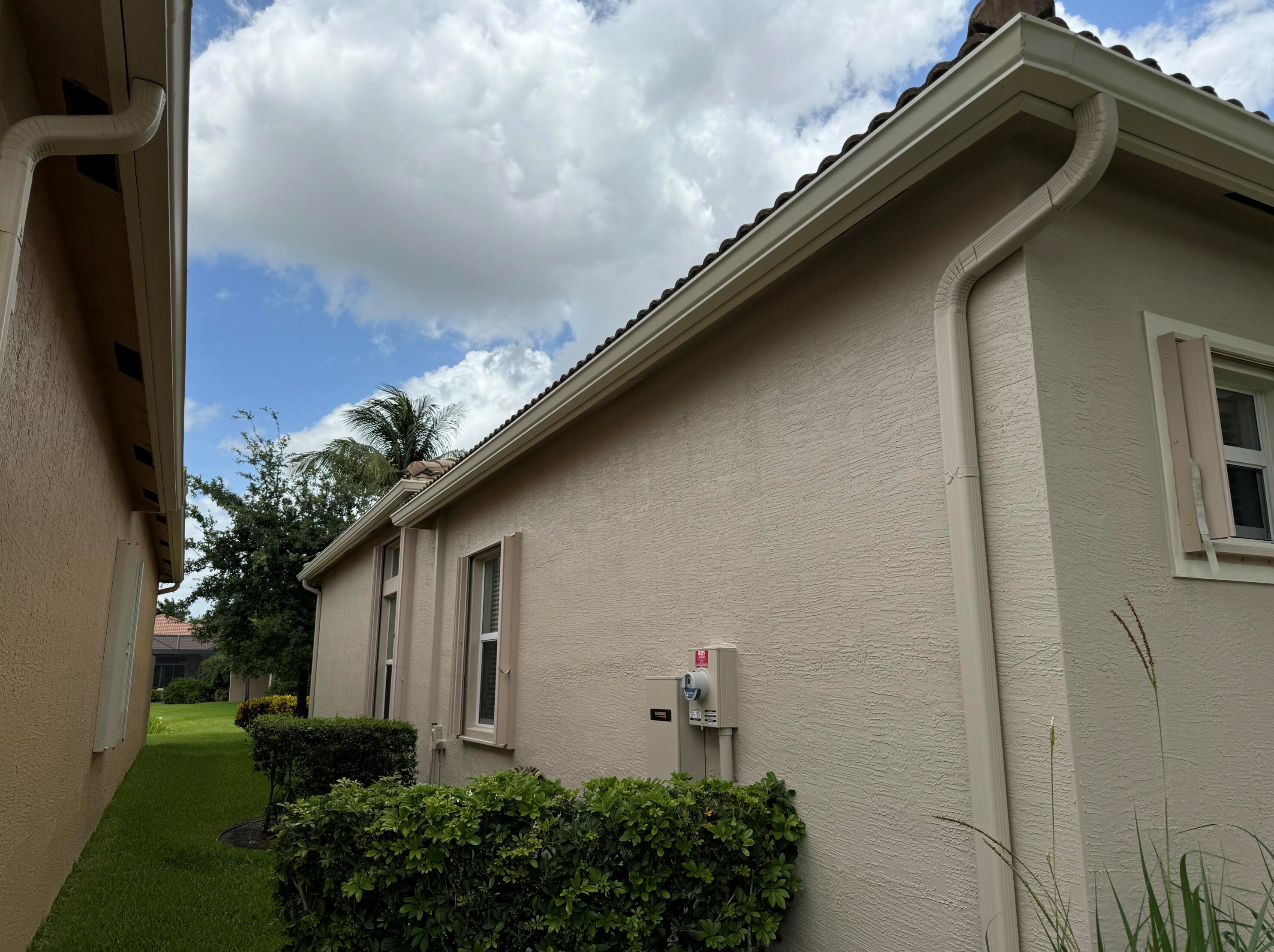 9809 Halston Mnr, Boynton Beach FL  33473-4977 exterior
