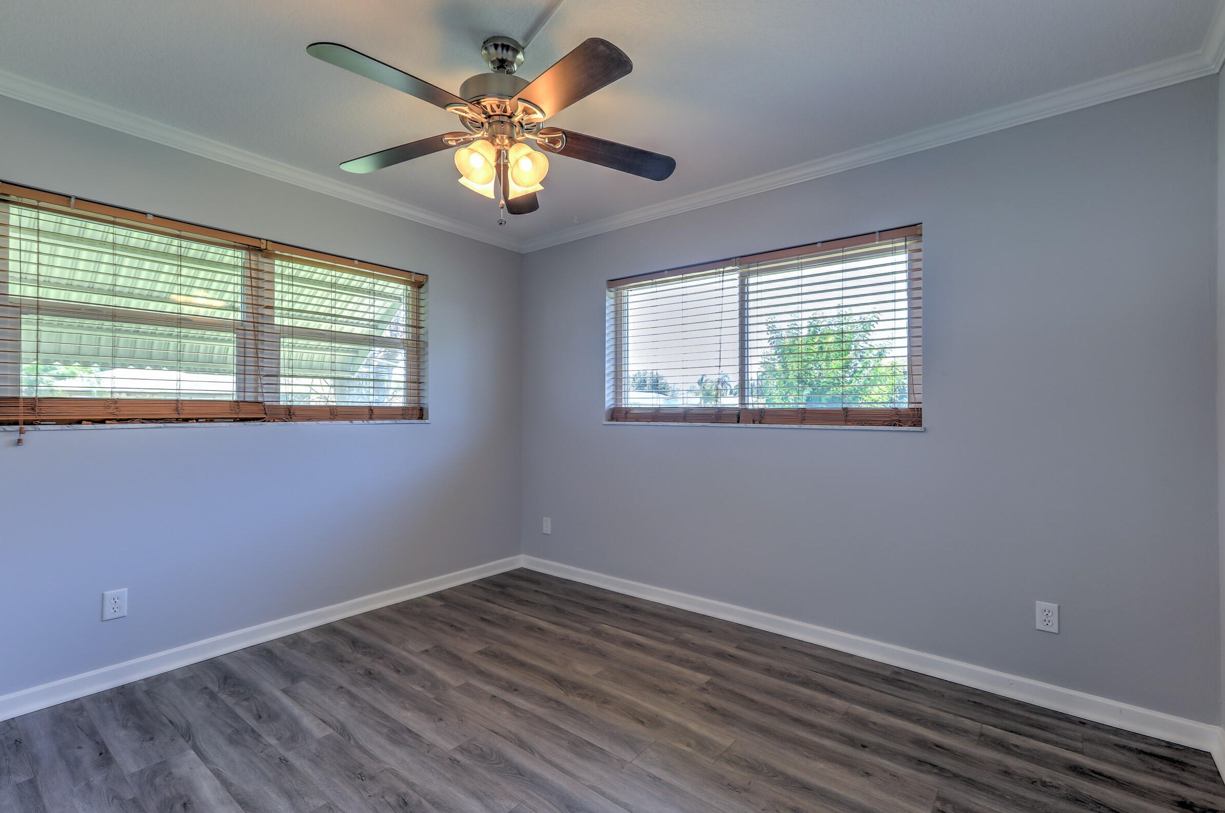 550 Anchor Ln, Fort Pierce FL  34983-2202 exterior