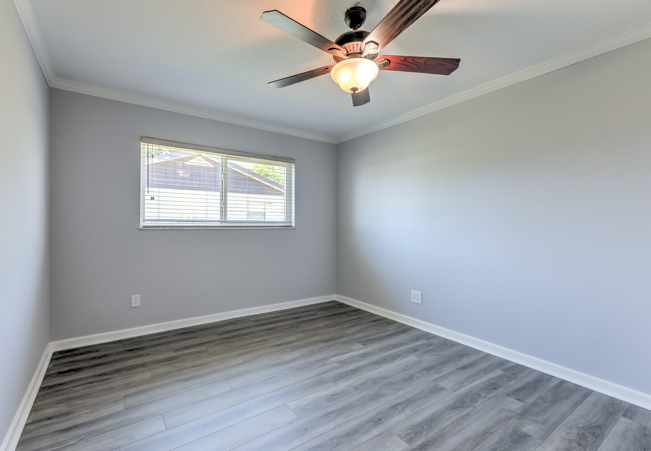 550 Anchor Ln, Fort Pierce FL  34983-2202 exterior