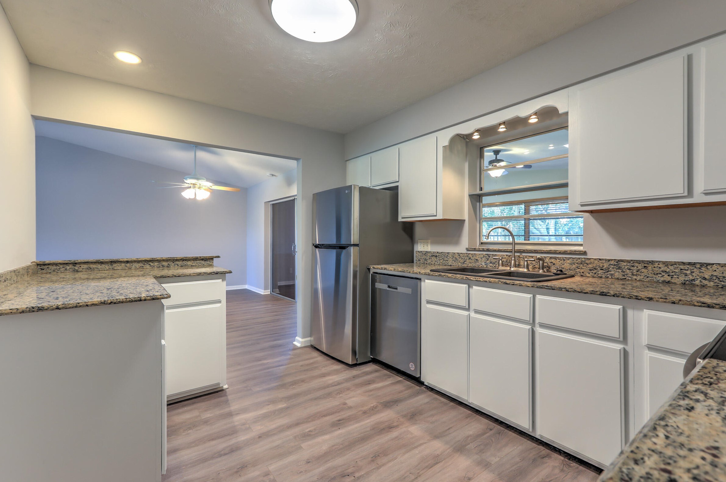 550 Anchor Ln, Fort Pierce FL  34983-2202 exterior