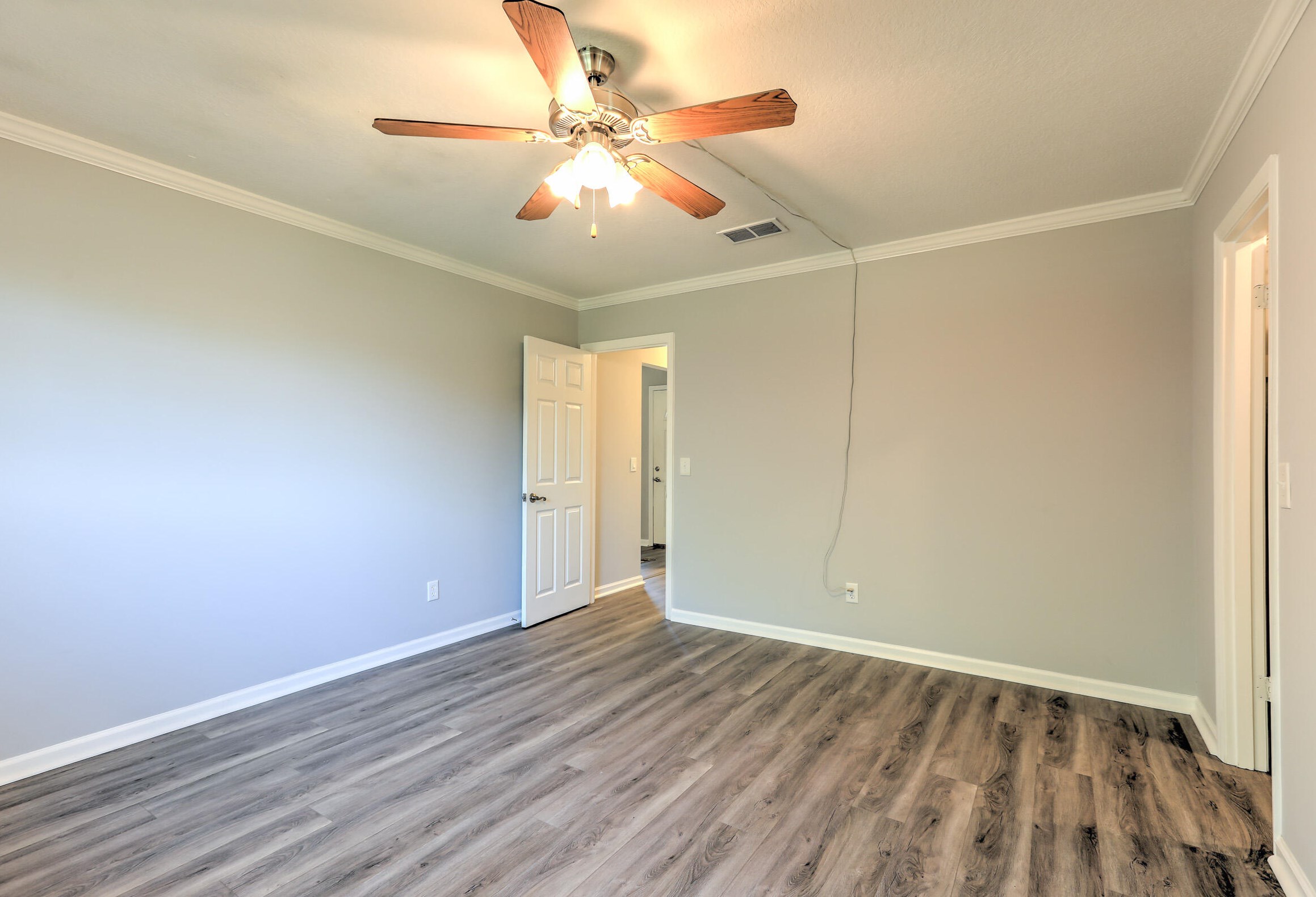 550 Anchor Ln, Fort Pierce FL  34983-2202 exterior