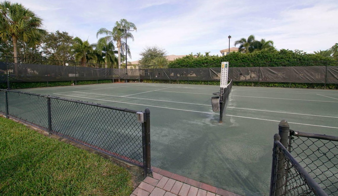 7433 Lahana Cir, Boynton Beach FL 33437-7173 exterior