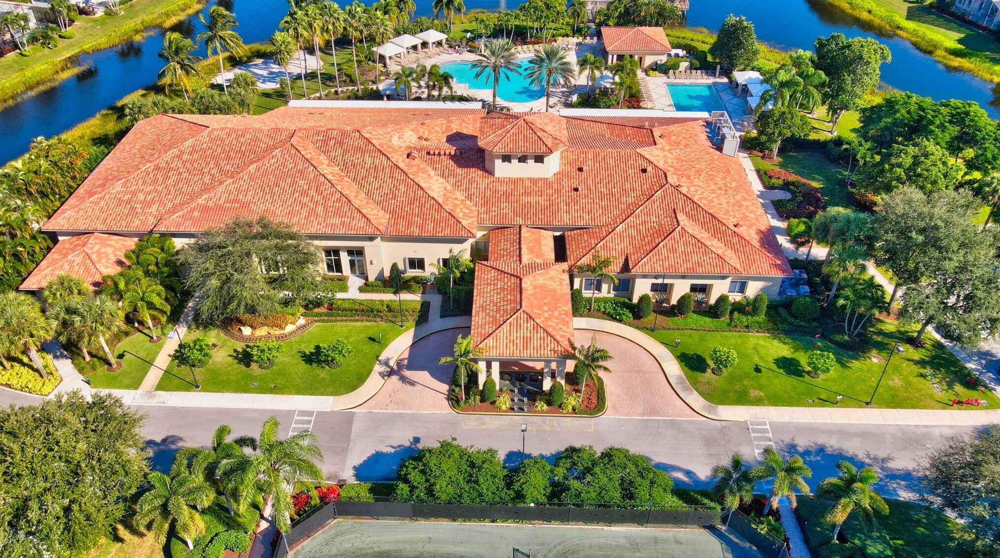 7433 Lahana Cir, Boynton Beach FL 33437-7173 exterior