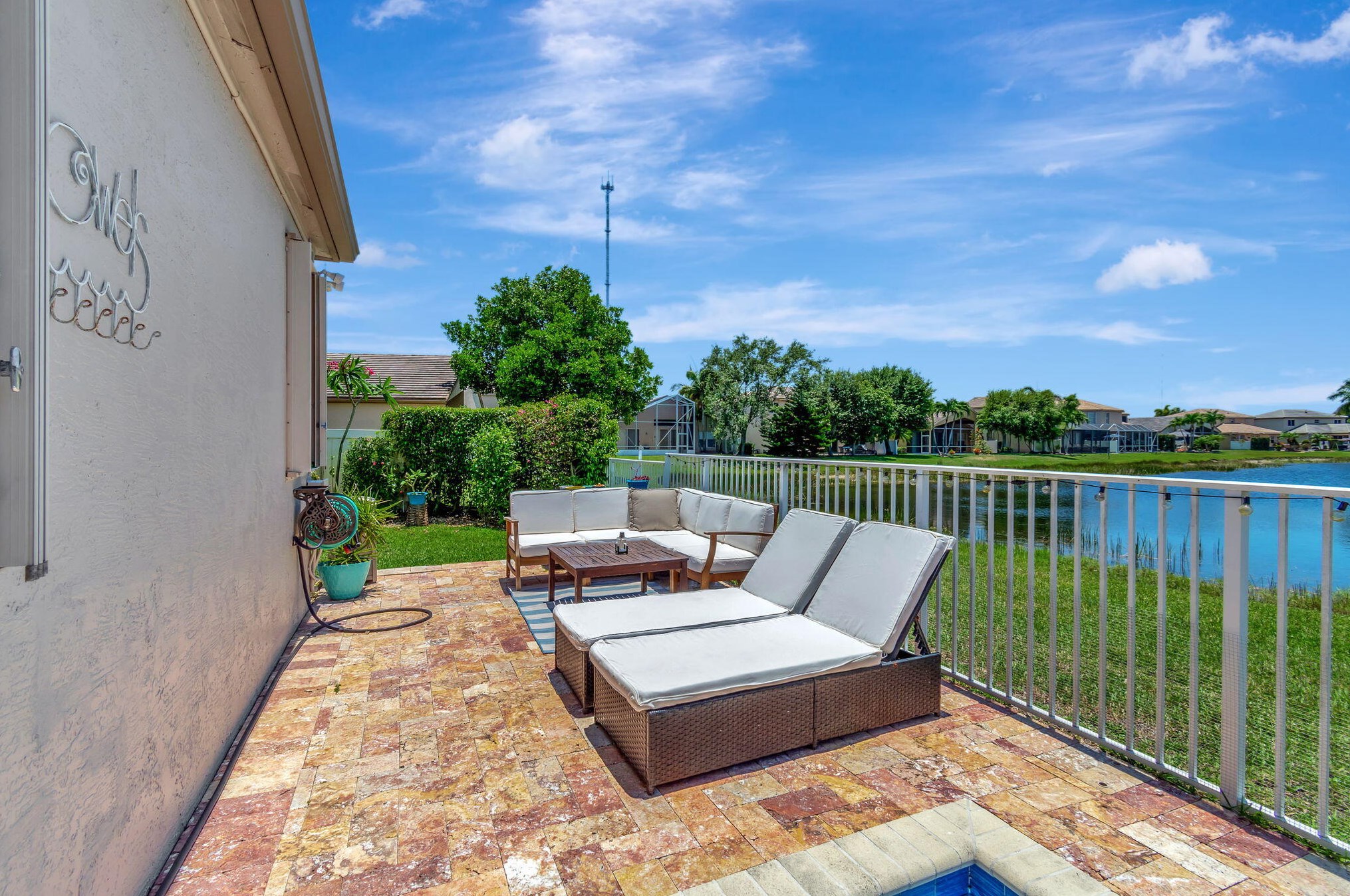 5697 Saddle Trl Ln, Lake Worth FL  exterior