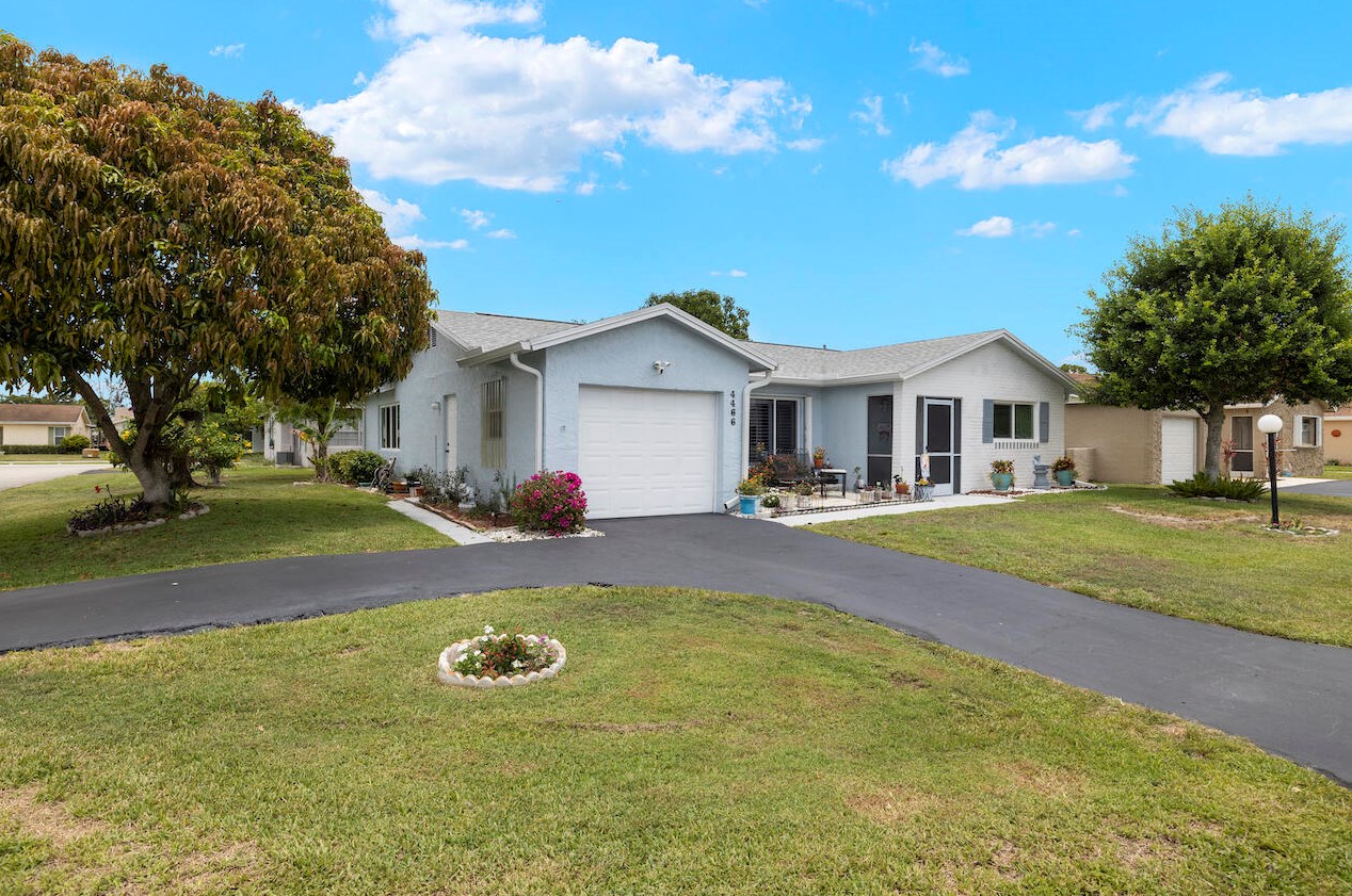 4466 Pine Garden Ln, Lake Worth FL  33467-3908 exterior