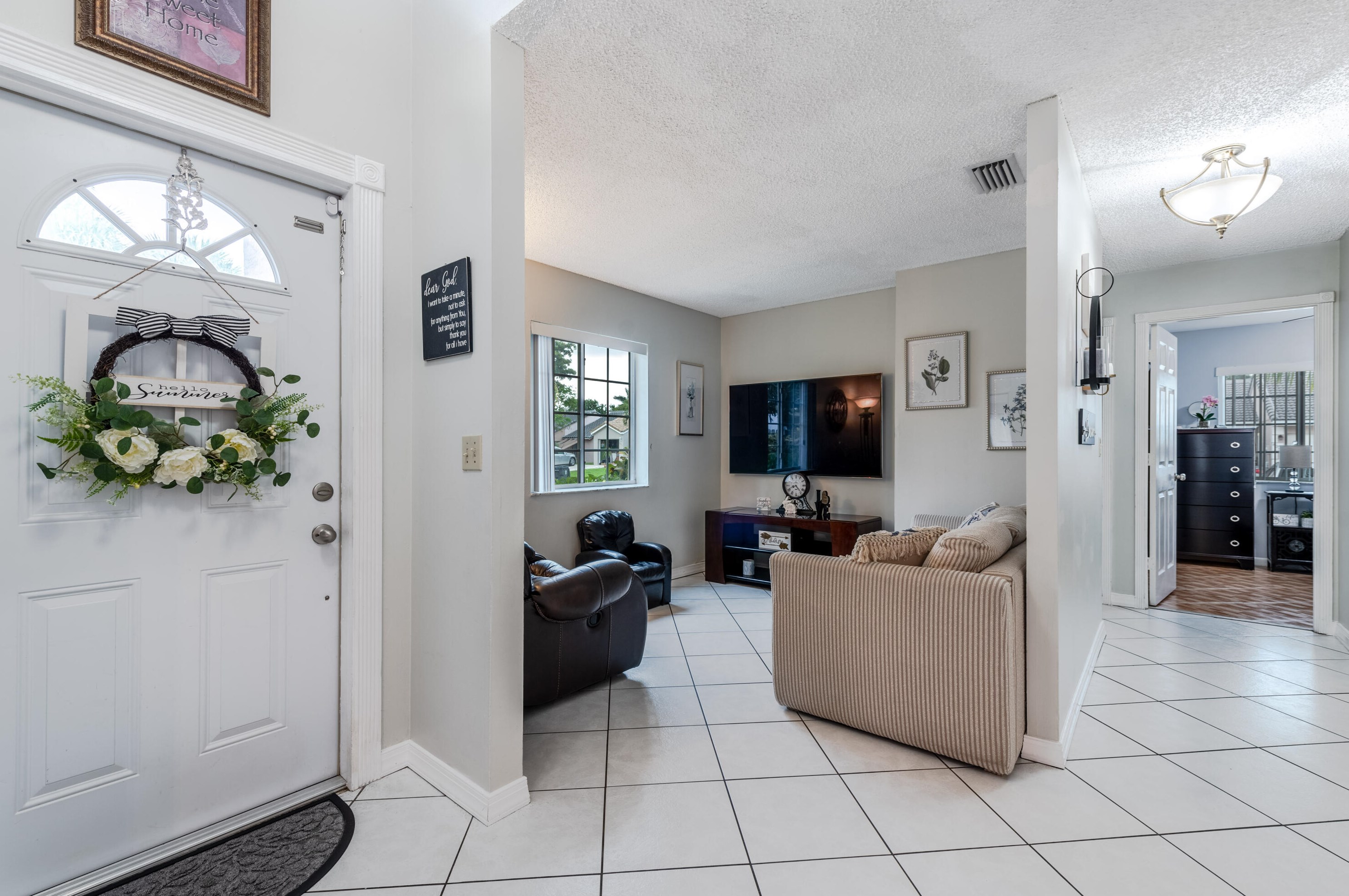 6025 Strawberry Lk Cir, Lake Worth FL  33463-6510 exterior