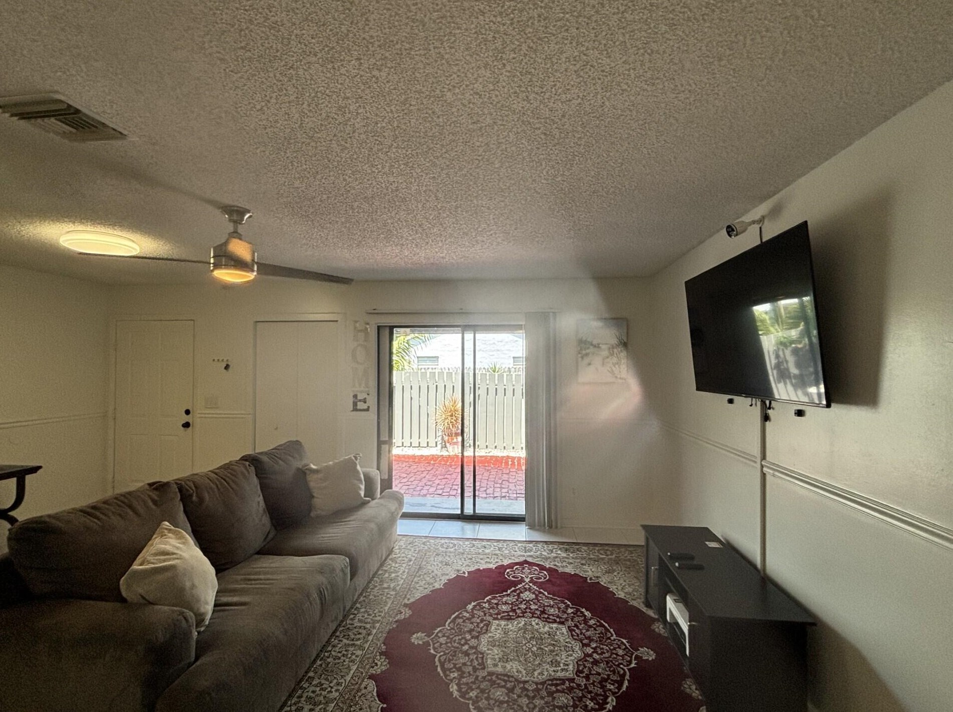 1443 39 Ave, Vero Beach FL 32960-2786 exterior