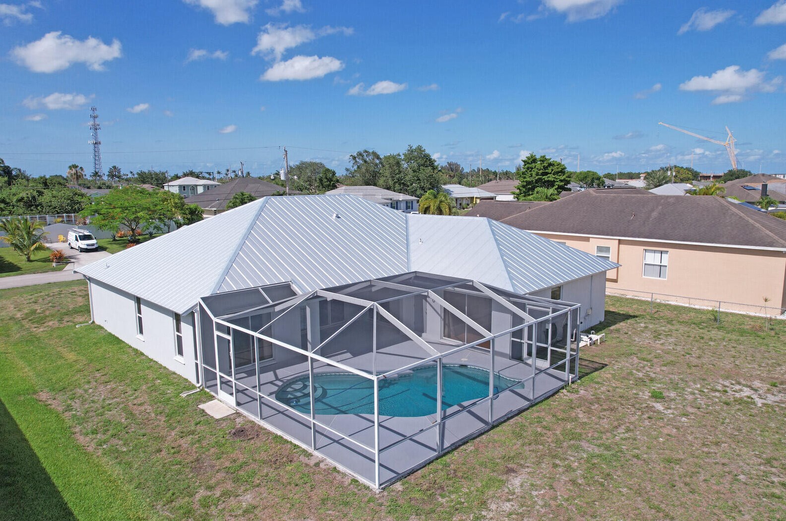 516 Bradshaw Cir, Fort Pierce FL  34953-5536 exterior