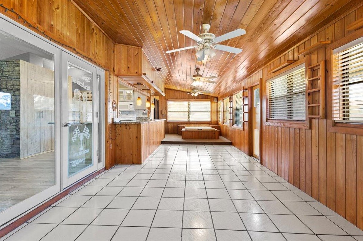 1821 Altman Ave, Fort Pierce FL  34953-1075 exterior