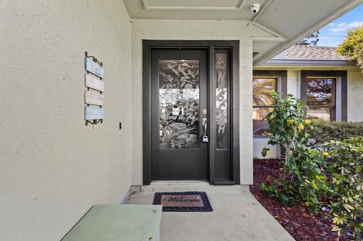 1821 Altman Ave, Fort Pierce FL  34953-1075 exterior