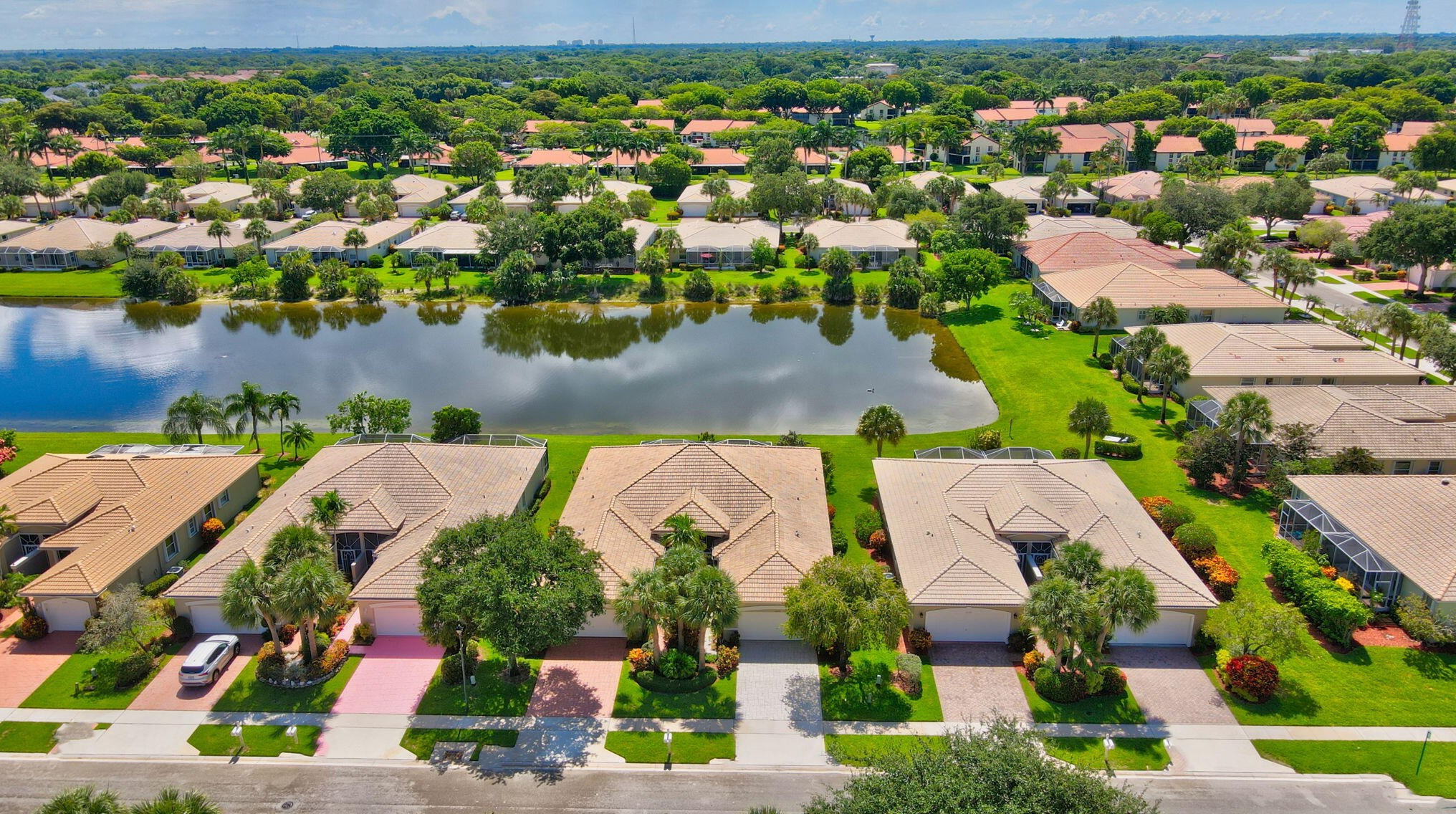 10549 Royal Caribbean Cir, Boynton Beach FL  33437-4285 exterior