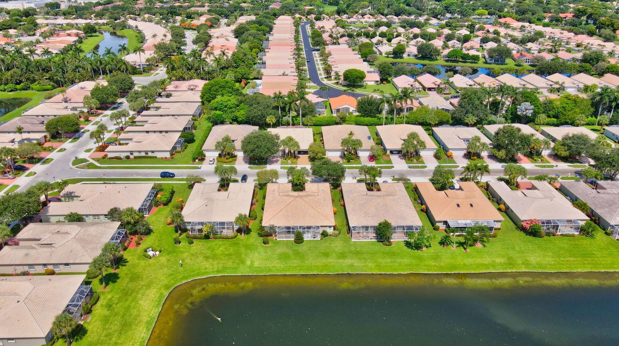 10549 Royal Caribbean Cir, Boynton Beach FL  33437-4285 exterior