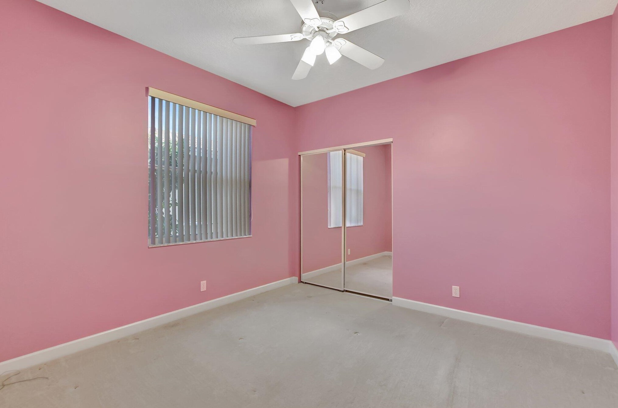 10549 Royal Caribbean Cir, Boynton Beach FL  33437-4285 exterior