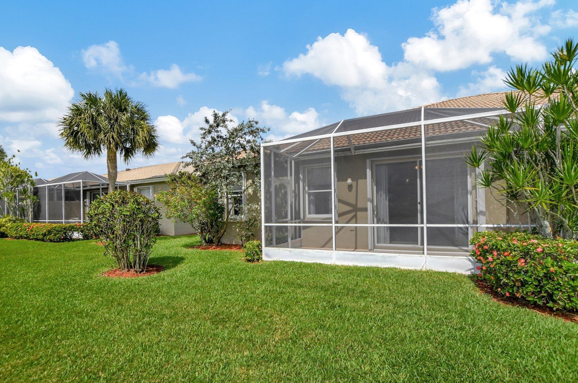 10549 Royal Caribbean Cir, Boynton Beach FL  33437-4285 exterior