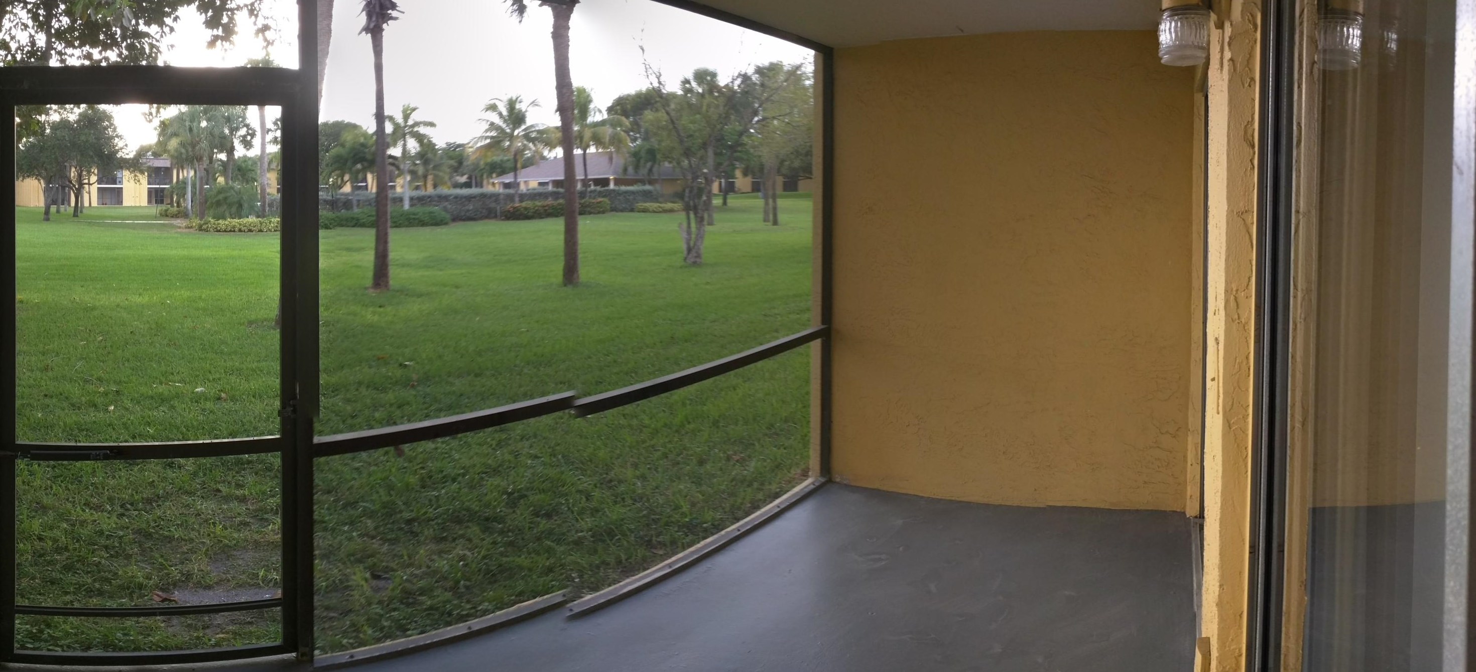 407 Meadows Cir, Boynton Beach FL  33436-8924 exterior