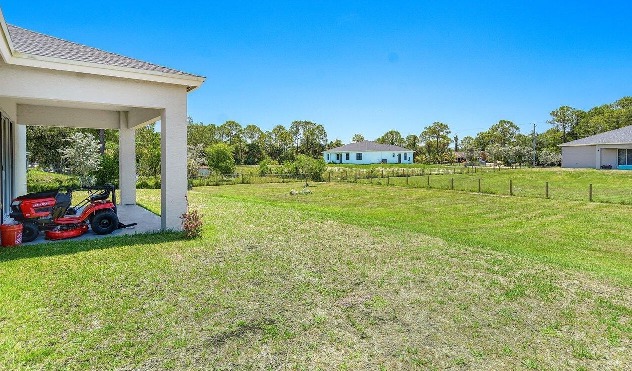 18306 91st Pl, Town Of Loxahatchee Groves FL  33470-5119 exterior