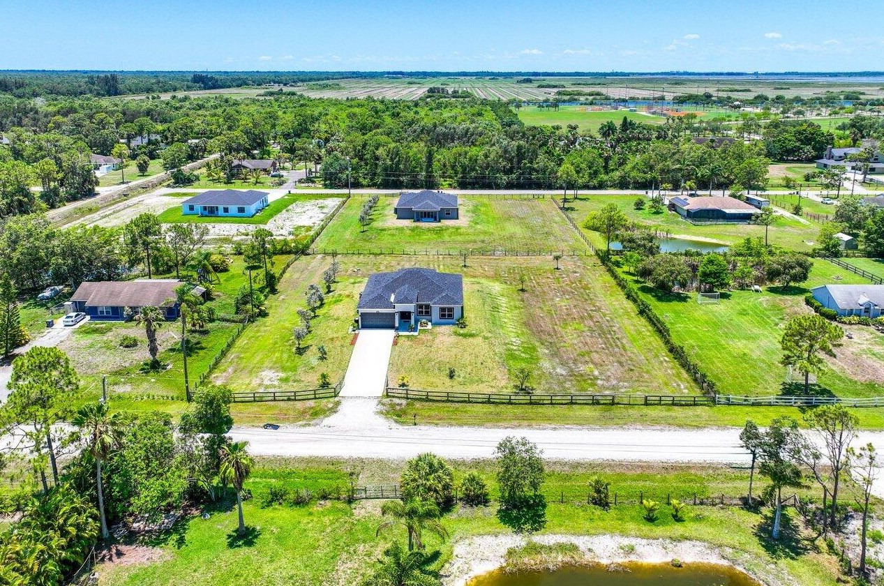 18306 91st Pl, Town Of Loxahatchee Groves FL  33470-5119 exterior