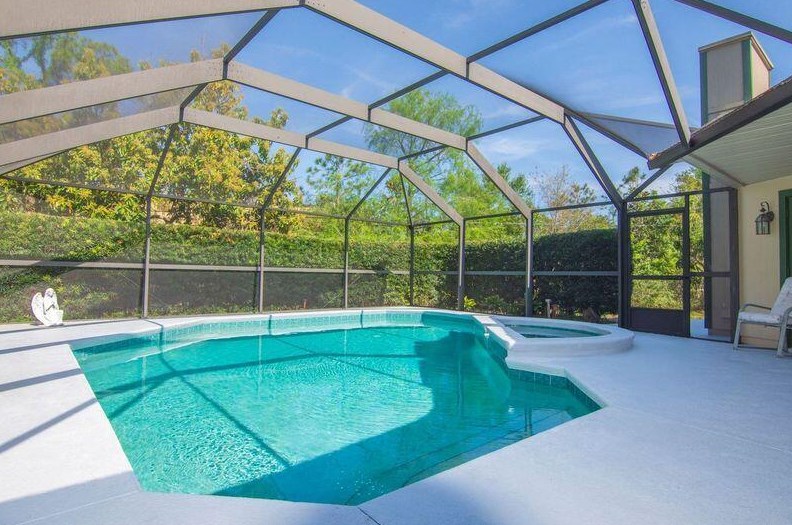 410 45 Ave, Vero Beach FL 32966-2317 exterior