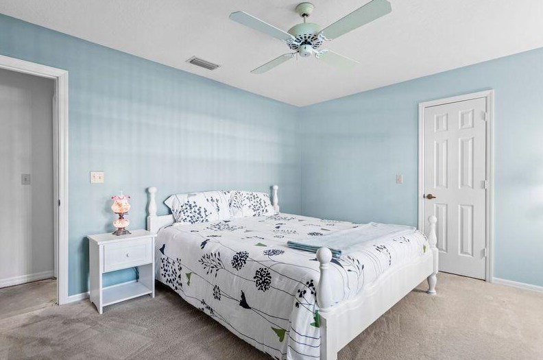 410 45 Ave, Vero Beach FL 32966-2317 exterior