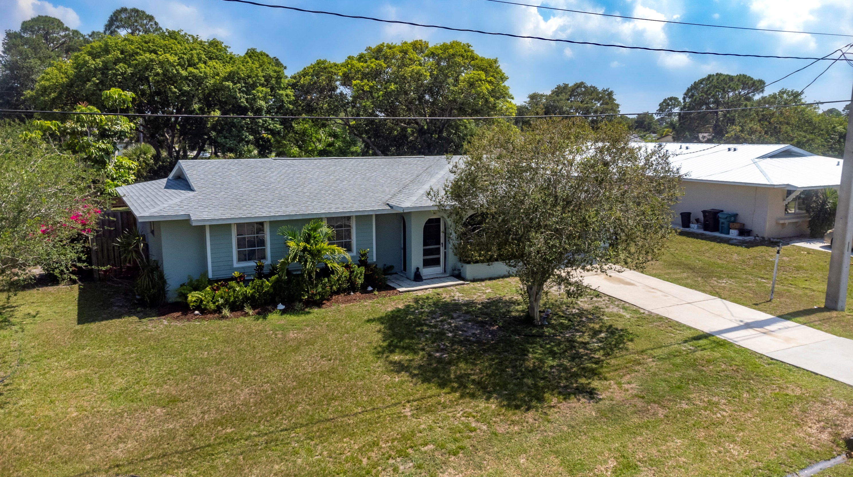 102 Lakehurst, Fort Pierce FL 34983-2545 exterior