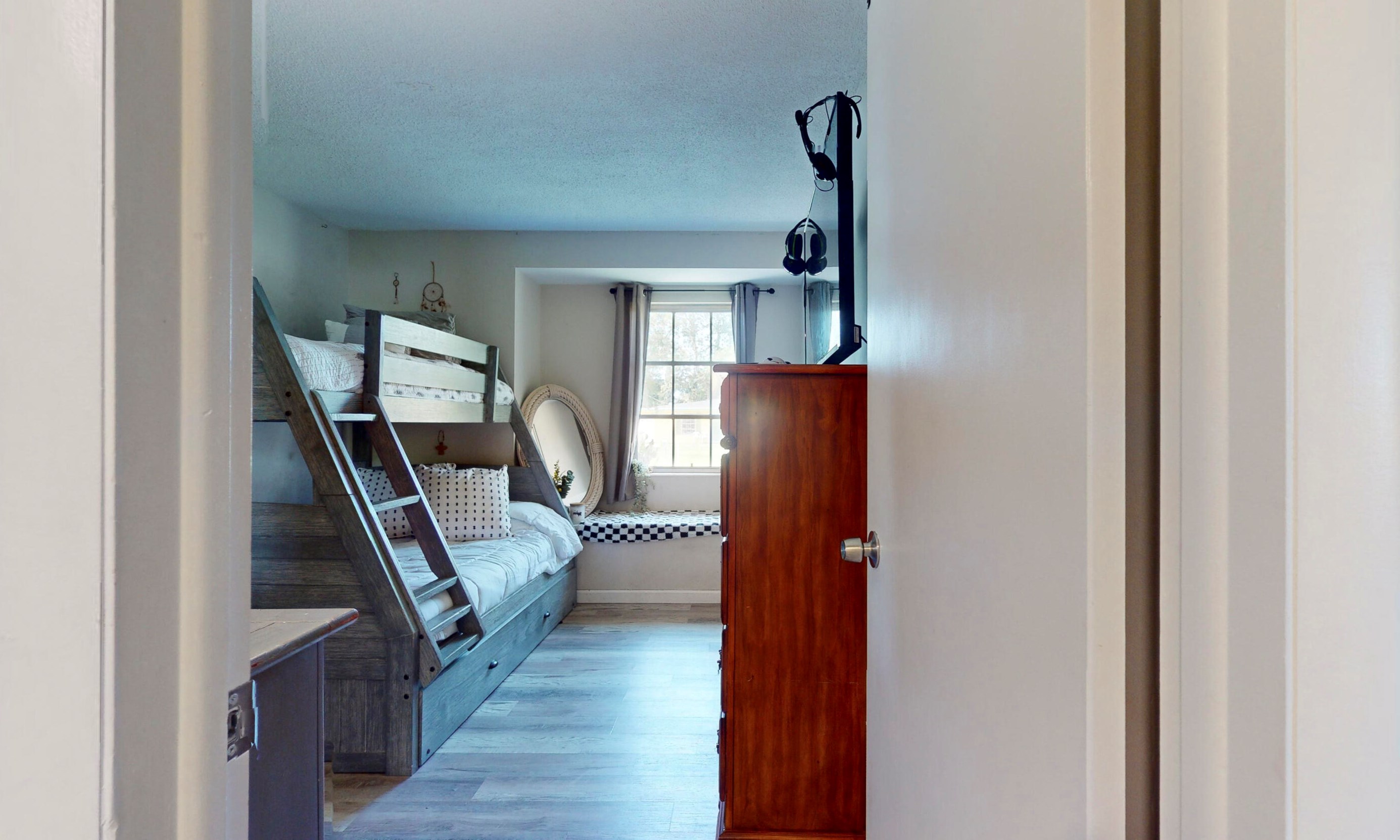 102 Lakehurst, Fort Pierce FL 34983-2545 exterior