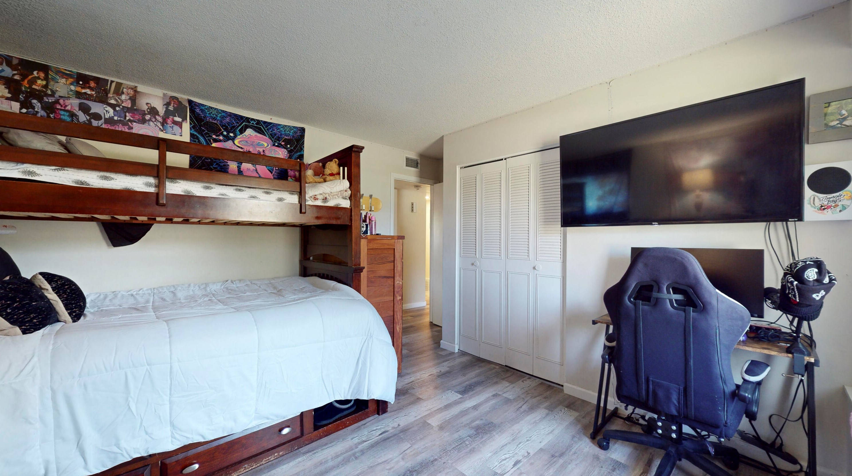 102 Lakehurst, Fort Pierce FL 34983-2545 exterior