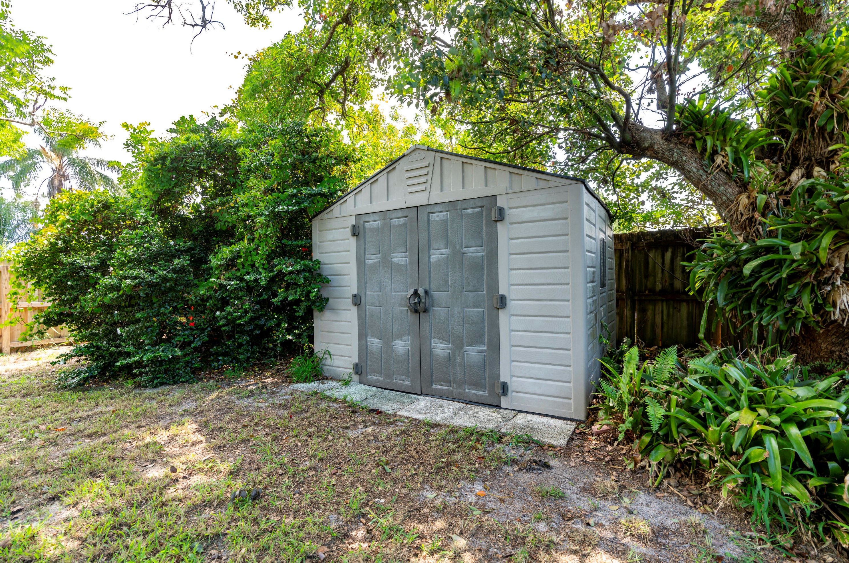 102 Lakehurst, Fort Pierce FL 34983-2545 exterior