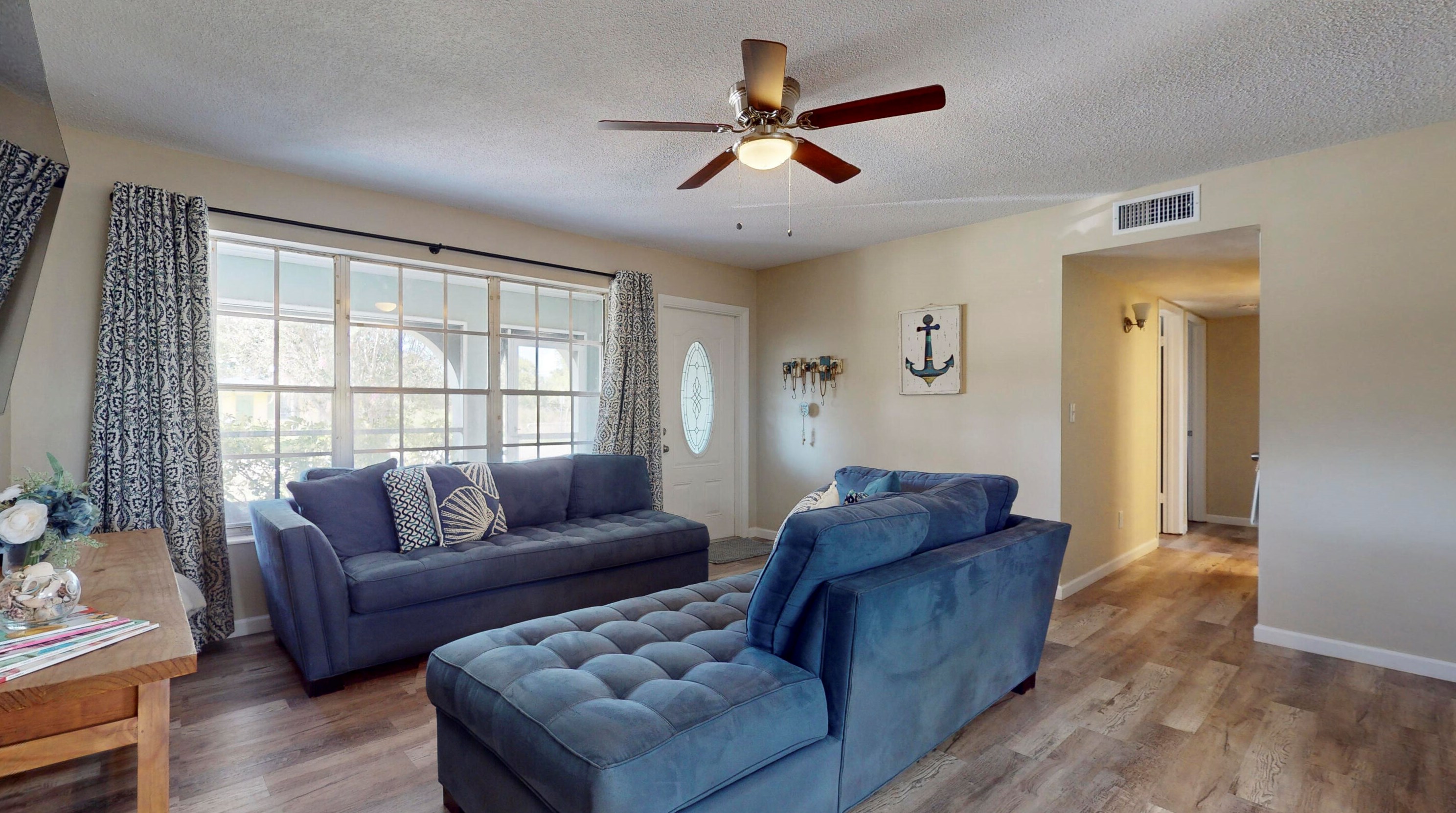 102 Lakehurst, Fort Pierce FL 34983-2545 exterior