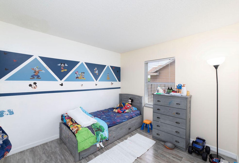 486 Souris Ave, Fort Pierce FL  34953-6272 exterior