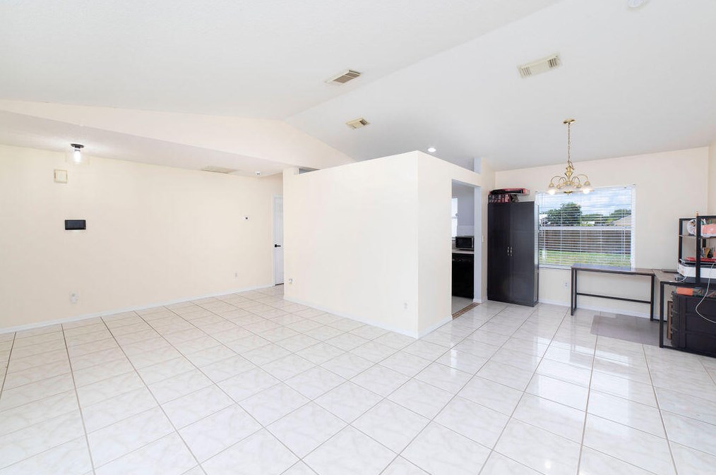 486 Souris Ave, Fort Pierce FL  34953-6272 exterior