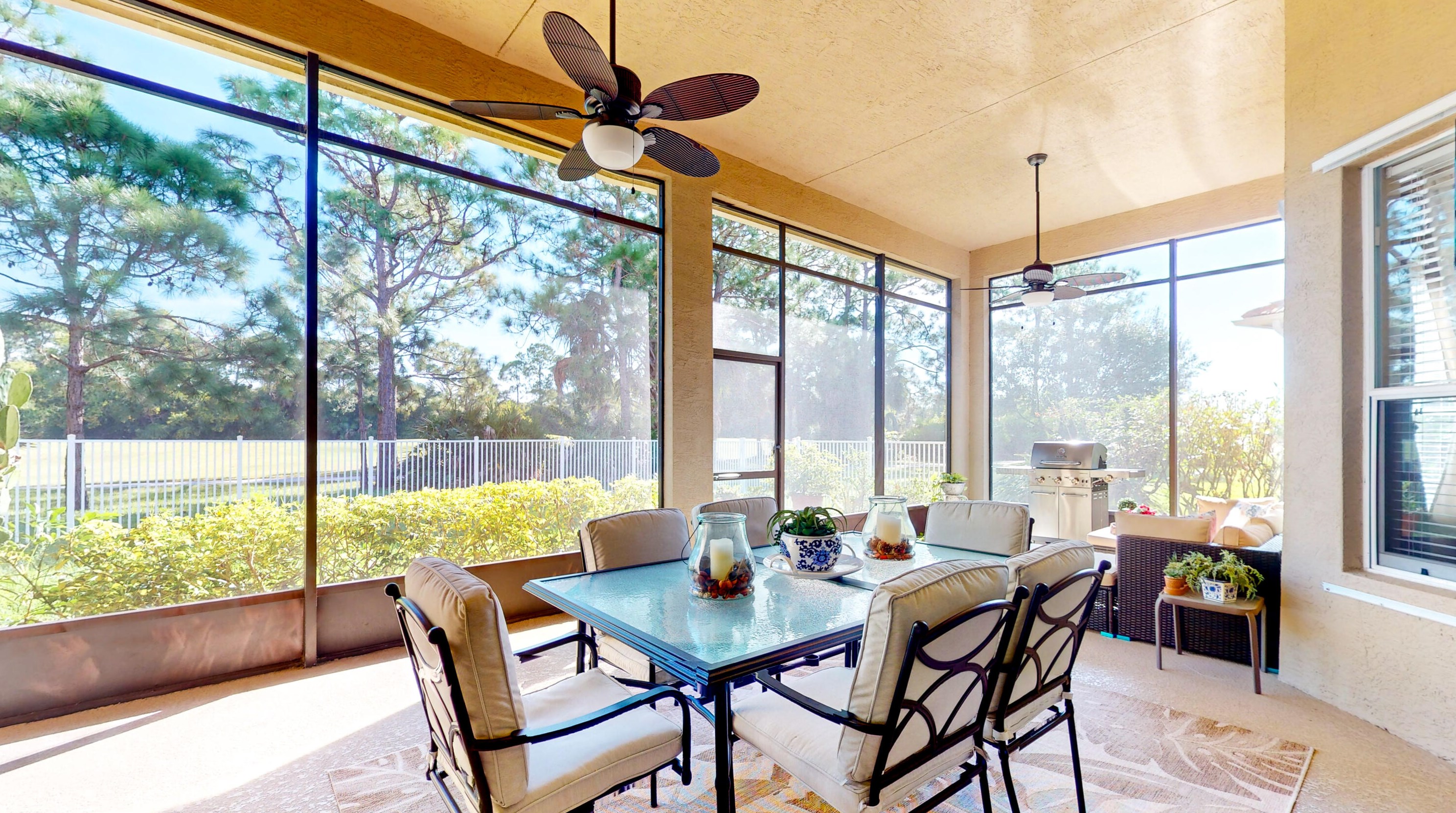 466 Dover Ct, Fort Pierce FL  34983-3414 exterior